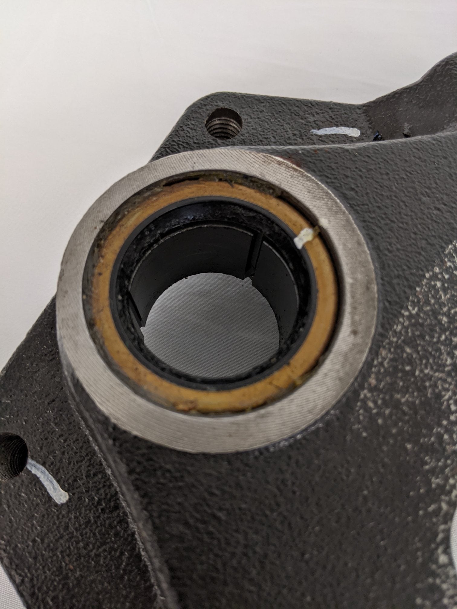 Meritor Rear Brake Spider - P/N TDA A2 3211Y7253