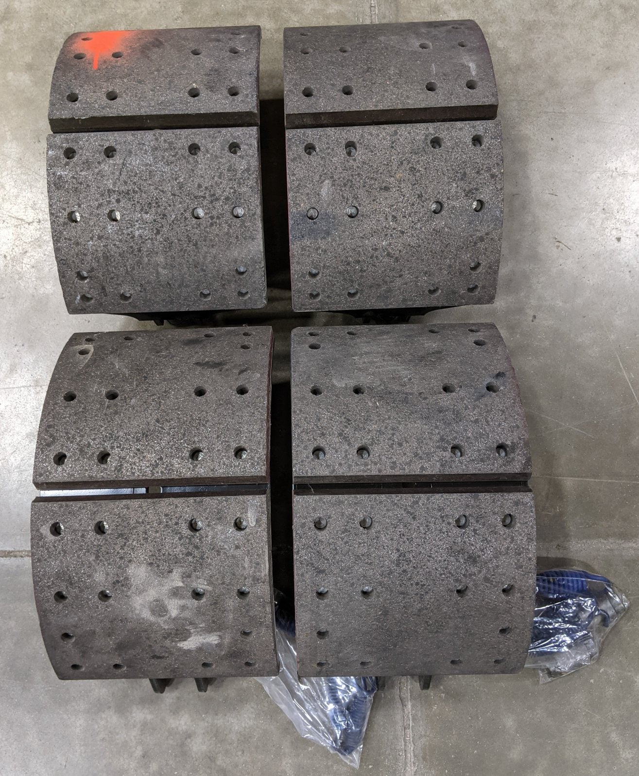 New Take Off *2 Sets* Meritor 16.5 4711QP 8 ⅝ Brake Shoe Kits- P/N SMA20014711QP (9539200483644)