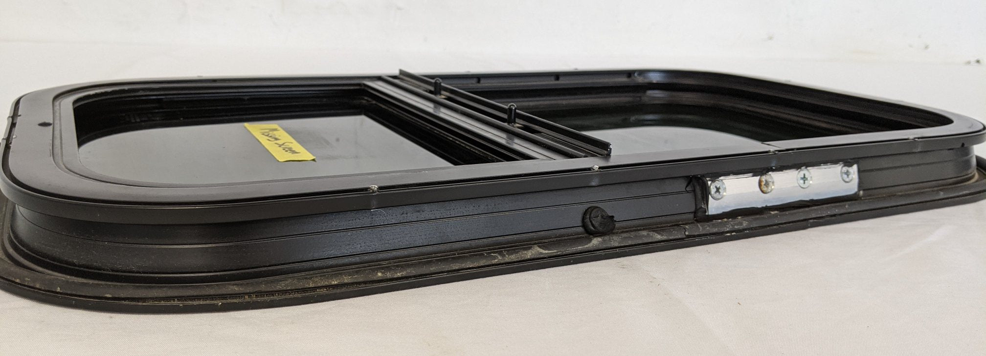 Freightliner Side Sleeper Window Assembly - P/N A18-63653-000