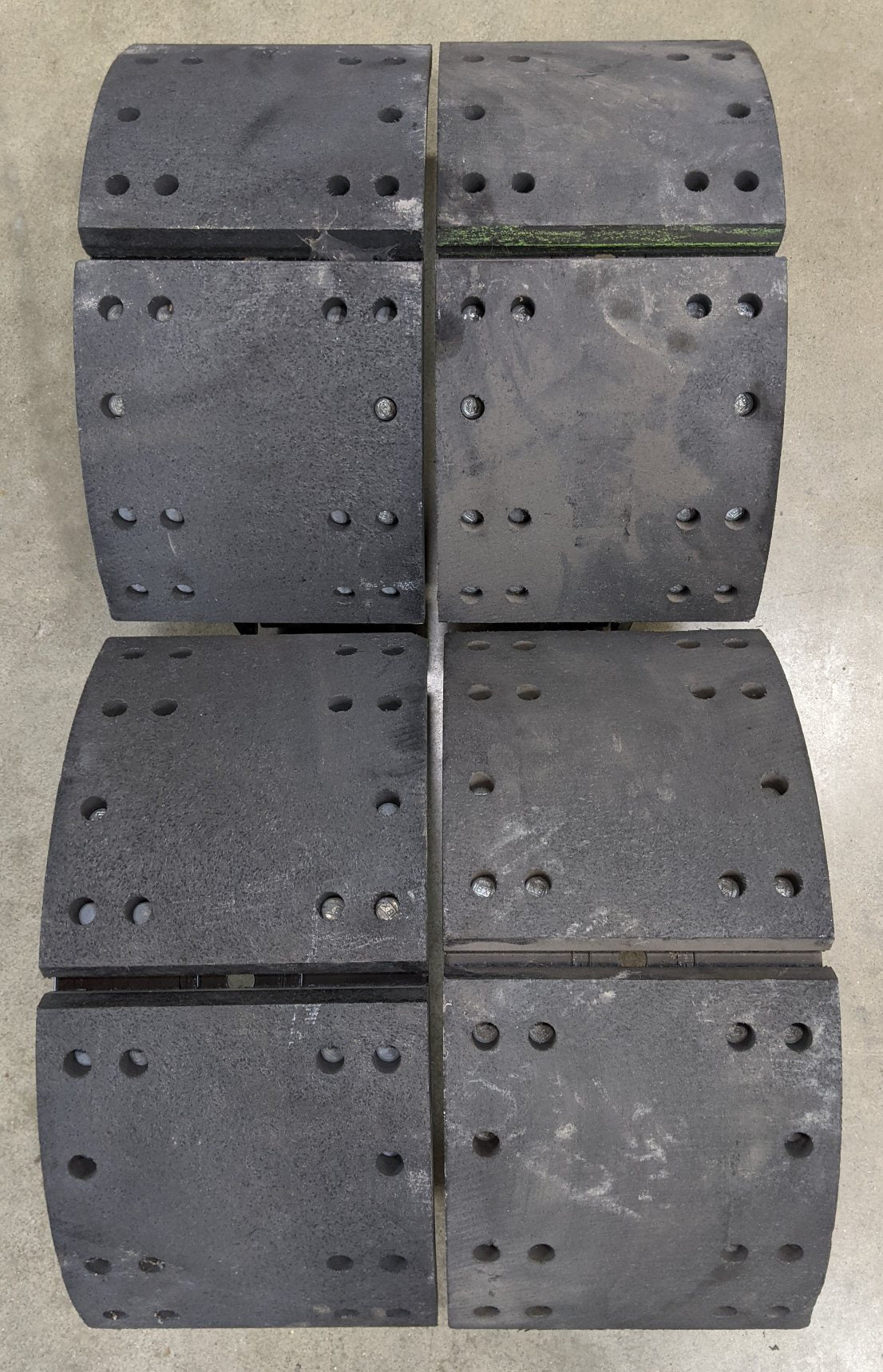 *New Take-Off *2 Sets* Bendix 16.5" 4709 ES420 7" Brake Shoe Kit - P/N BW 819774 (9536894370108)