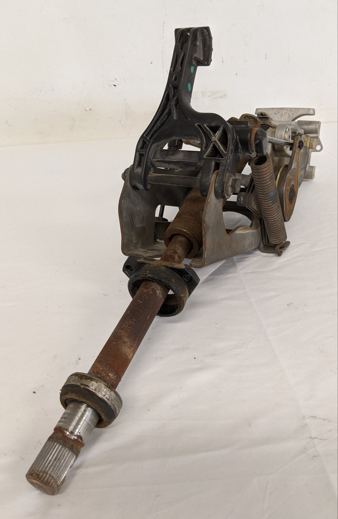 Used Freightliner Coronado Adjustable Steering Column - P/N A14-18191-004 (4603716862038)