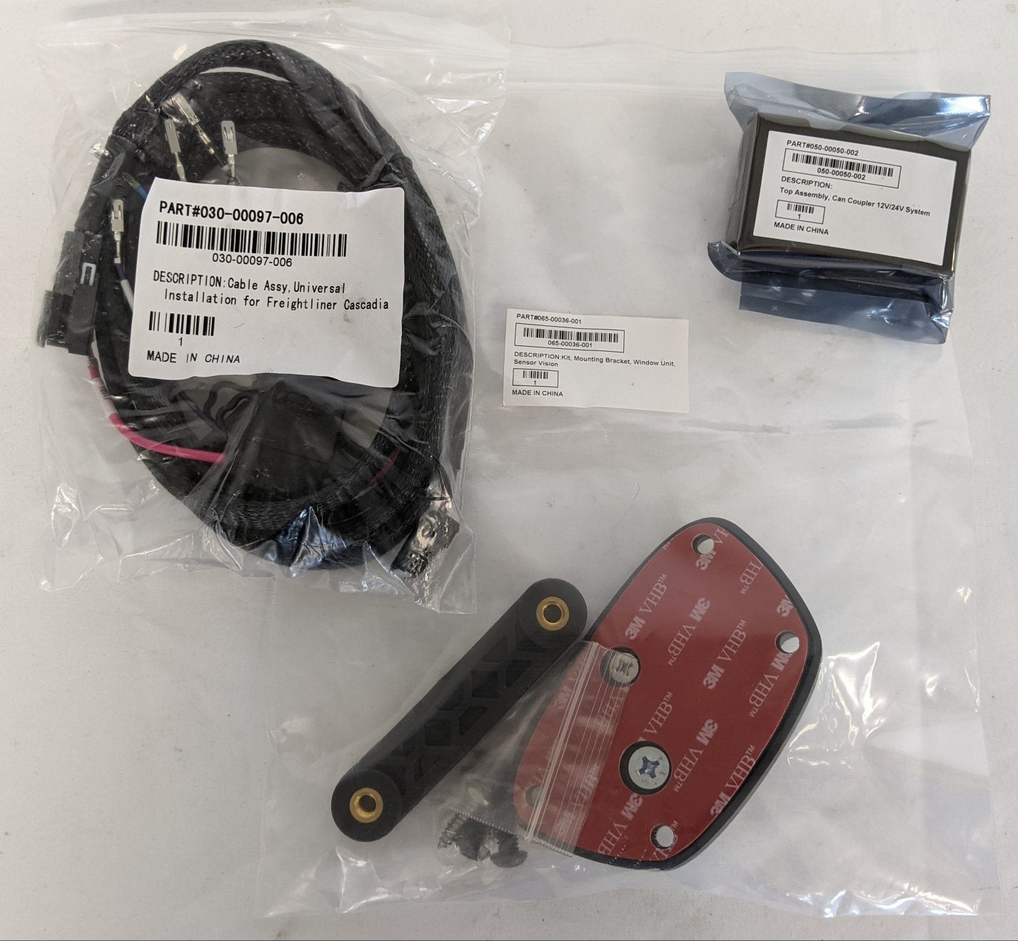 Lytx SV2 Hardware Compatibility Kit, Freightliner Cascadia - P/N  PER-CAT-0105 (6567290503254)