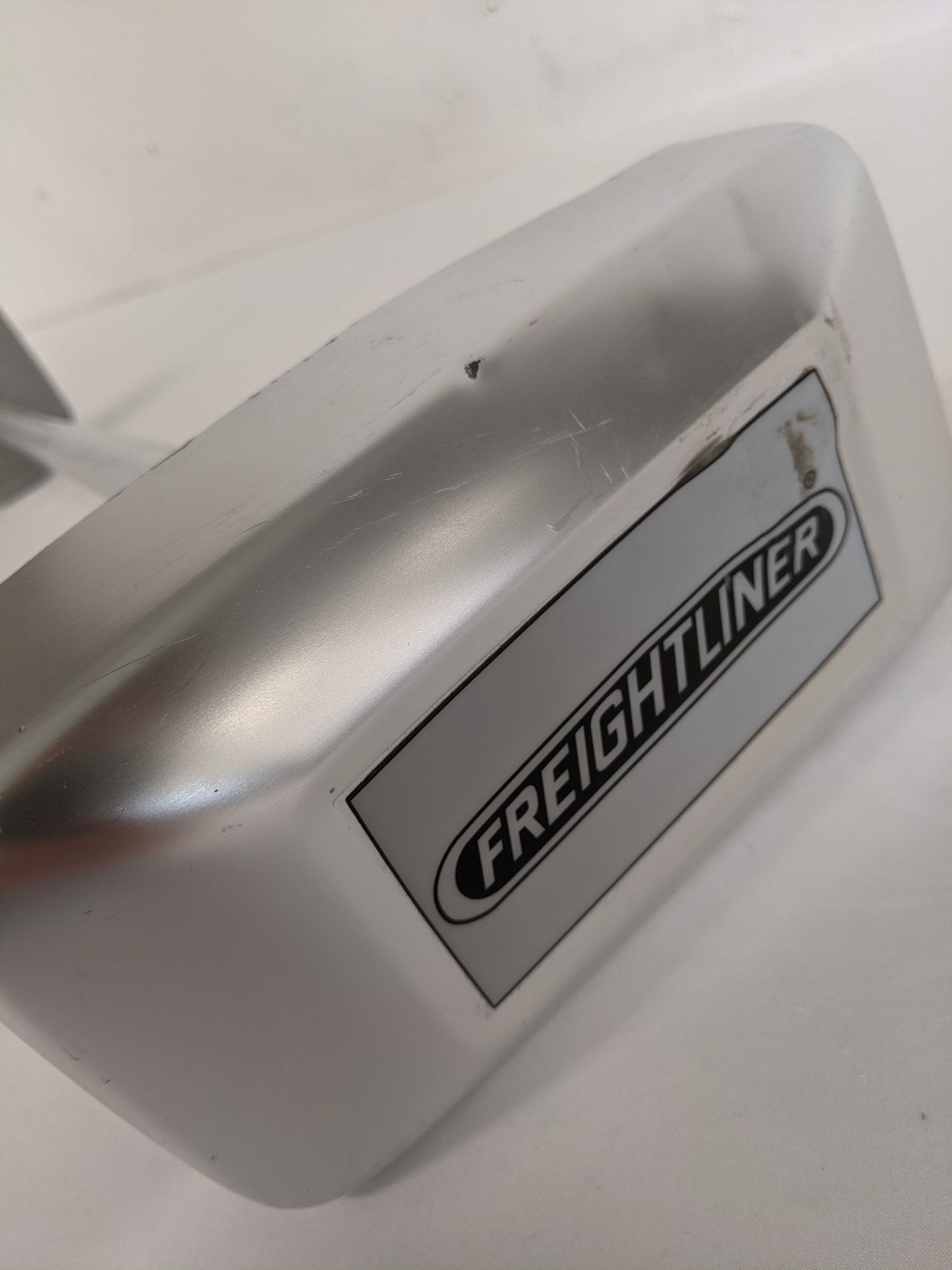 Used Freightliner 29" Bright Rectangular Air Horn w/ Logo - P/N 22-58125-000 (9633118814524)