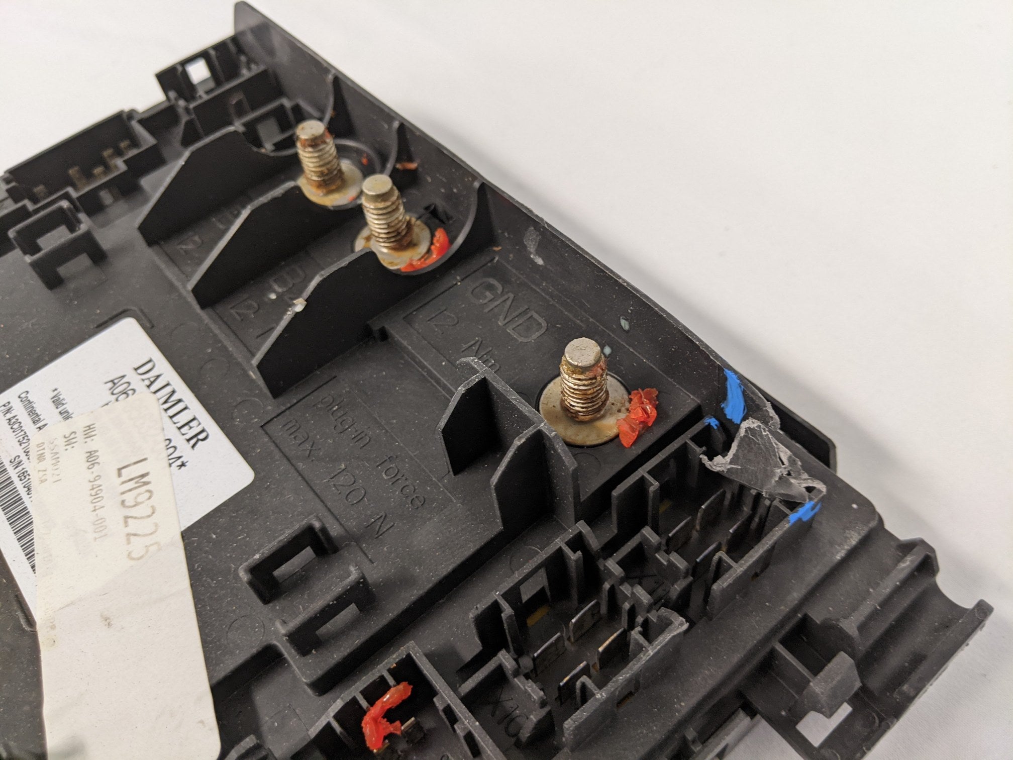 Damaged Freightliner 12 Volt SSAM Config Body Controller - P/N  A06-95632-004 (9580250071356)