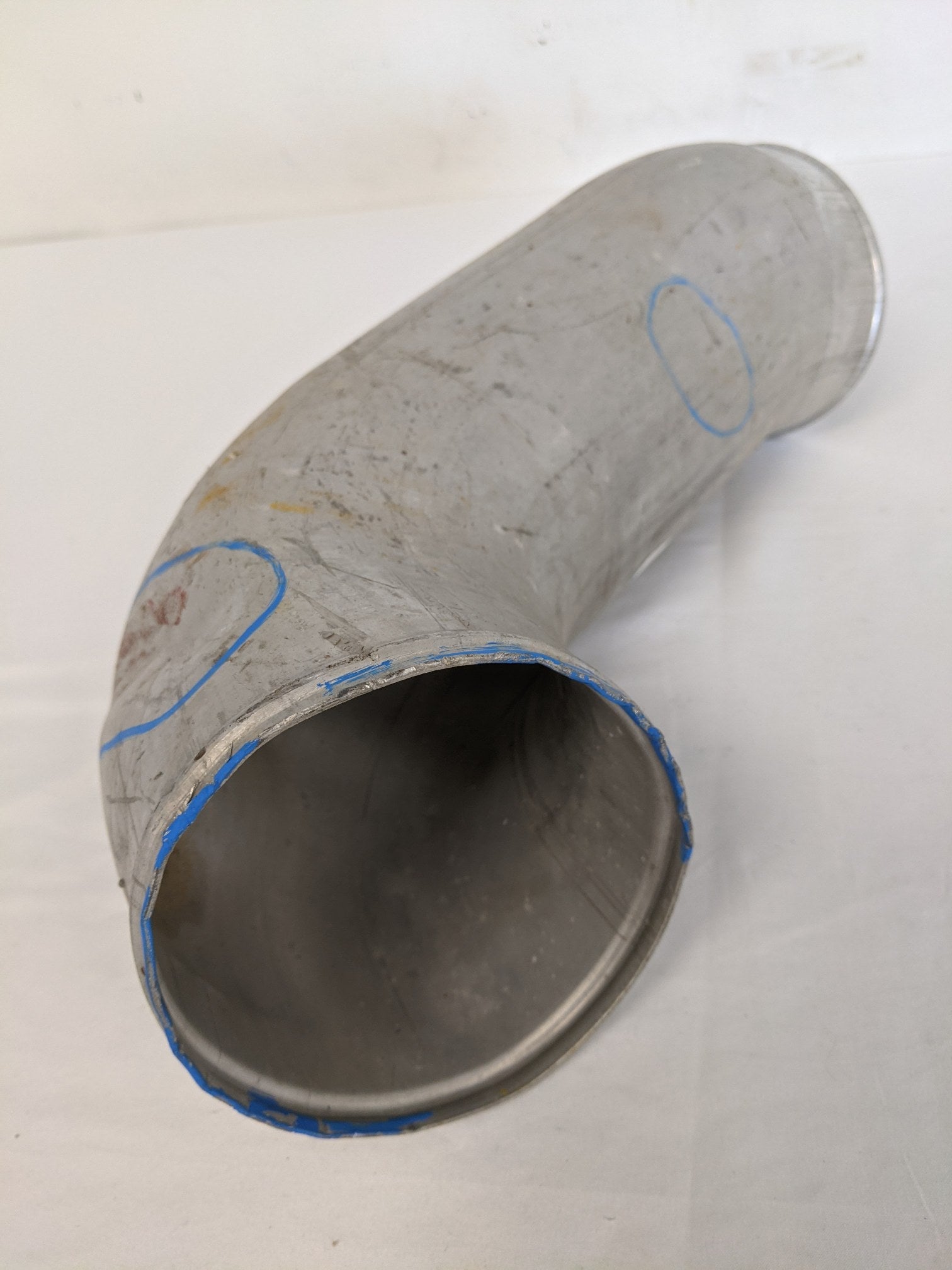 Damaged Freightliner 5" Cowl Formed Engine Air Intake Pipe - P/N 03-21261-000 (9639640138044)