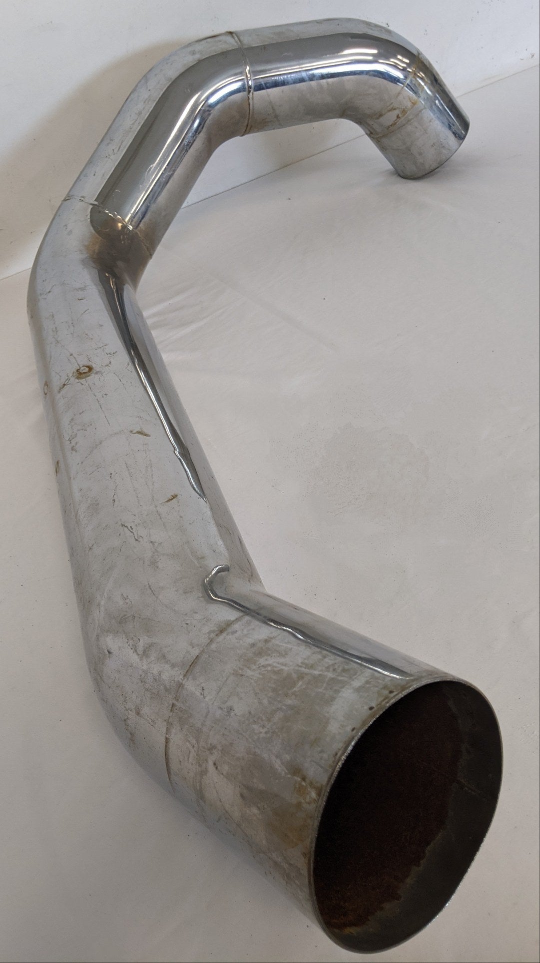 Damaged Freightliner 5" SVCM Chrome Muffler Inlet Pipe - P/N 04-21167-001 (9645135593788)