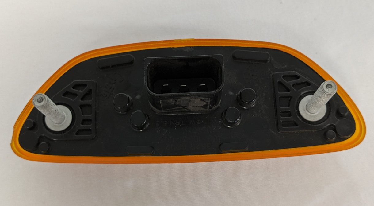 *Chipped * Western Star 49X / 47X  LED  Turn Light - P/N A66-10531-005 / 003 (9643551752508)