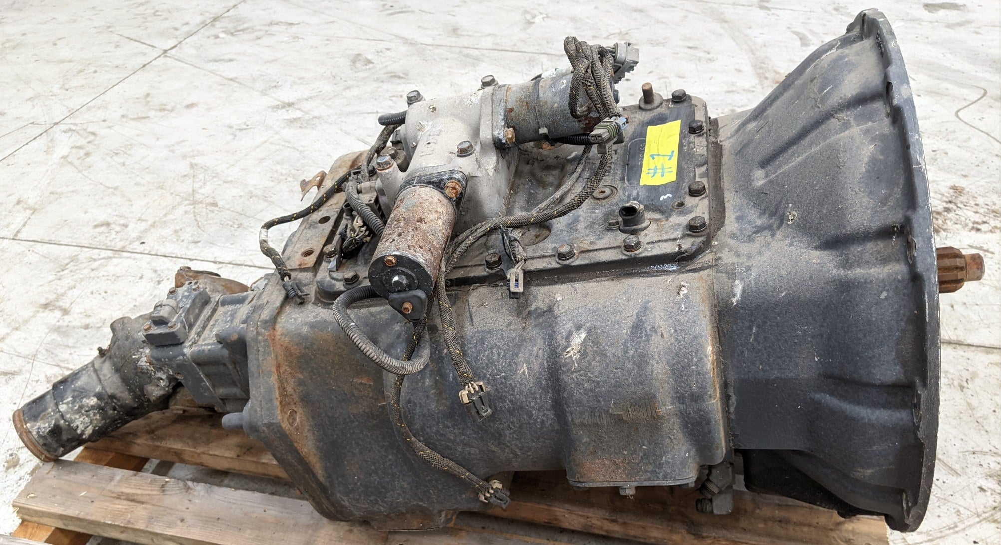 Used Eaton Fuller Roadranger 10 Speed Manual Transmission - P/N RT016910BDM2 (9701327077692)