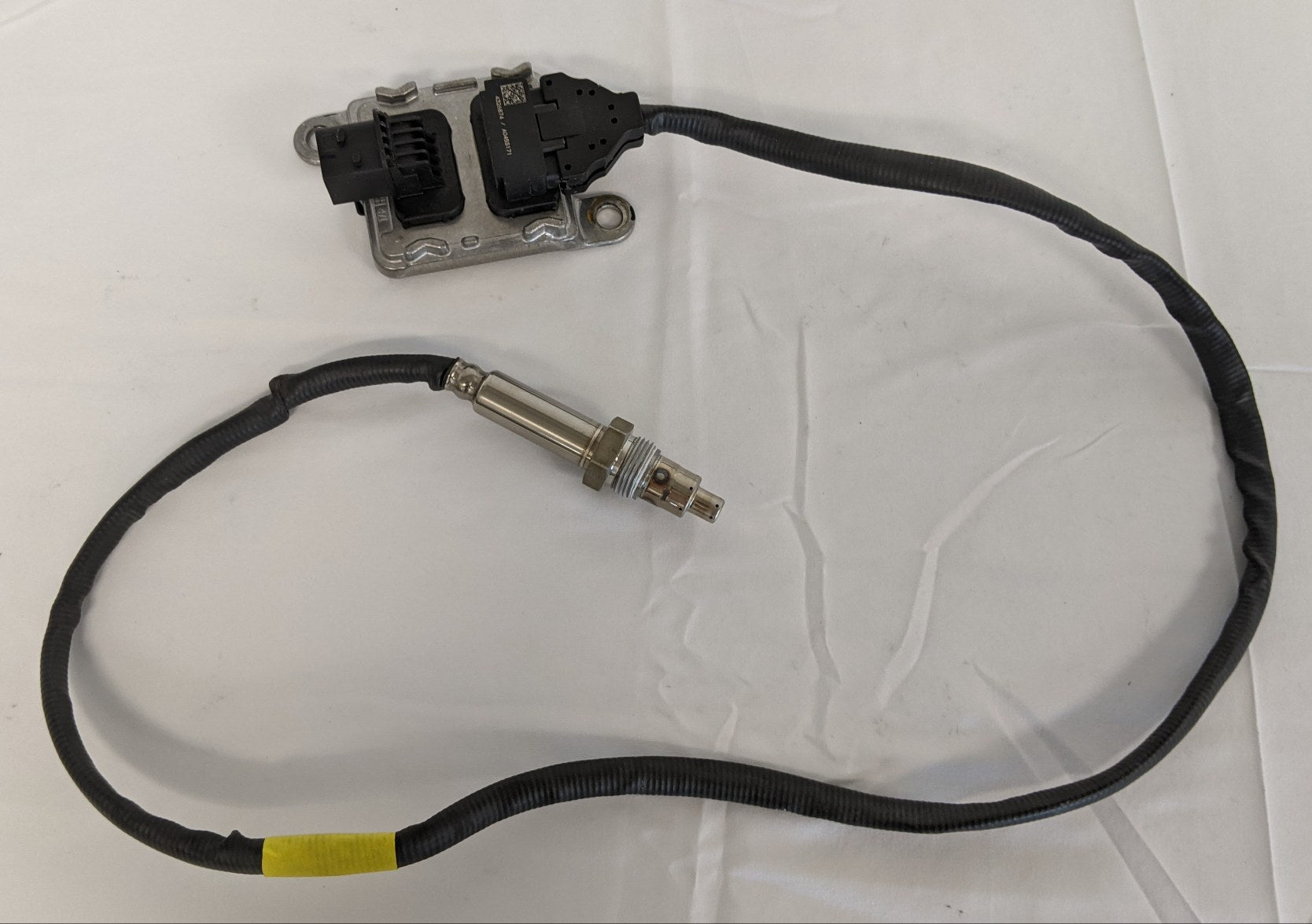 Damaged Cummins Nitrogen Oxide Sensor - P/N 4326874 (9655273619772)