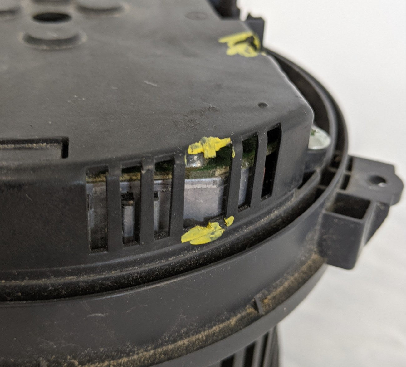 Damaged Freightliner M2 Cascadia Brushless HVAC Blower Motor - P/N GB338001 (9656592433468)