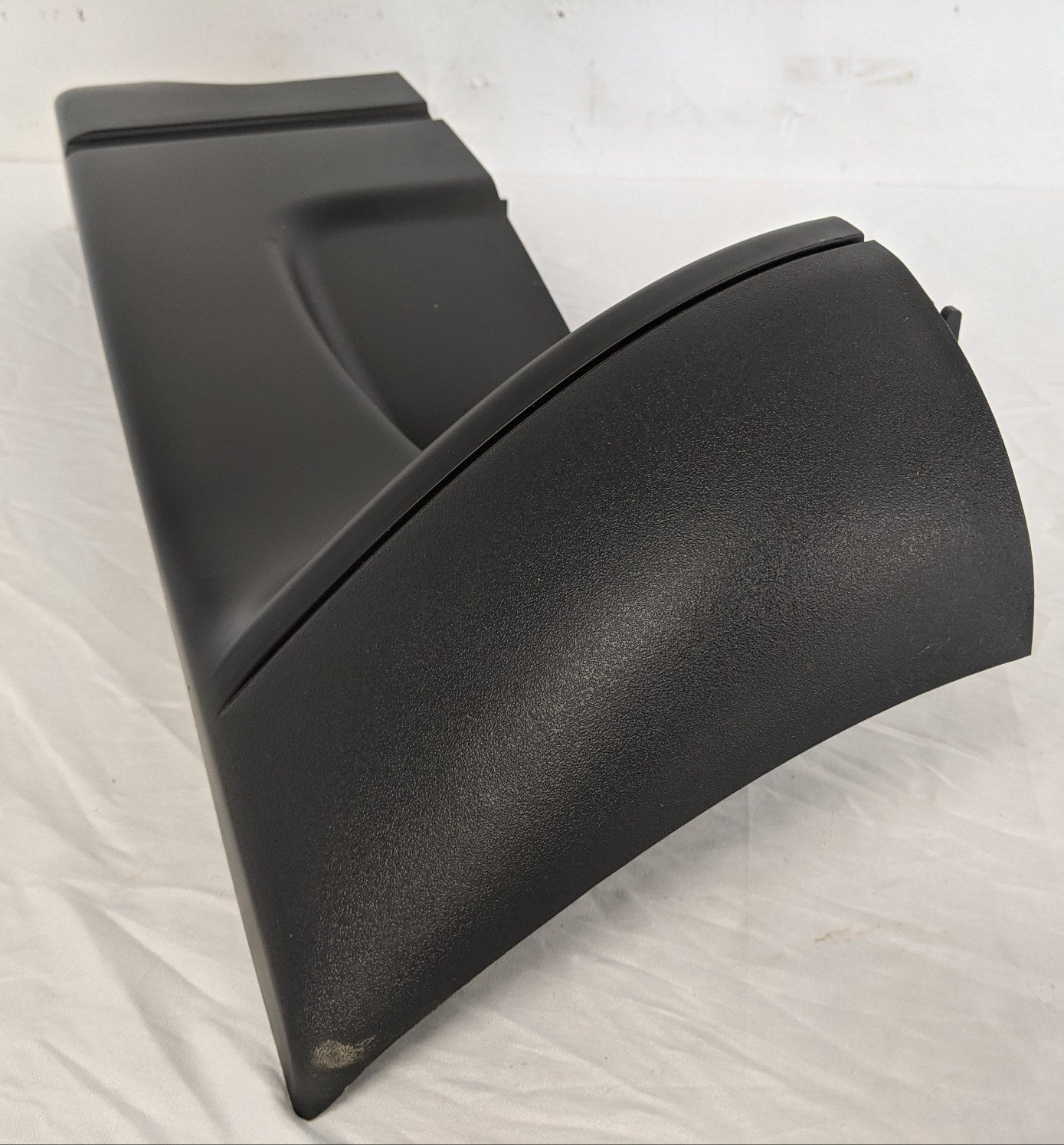 Freightliner Columbia, Century RH Chassis Fairing End Cap - P/N: 22-51299-001 (6734374273110)