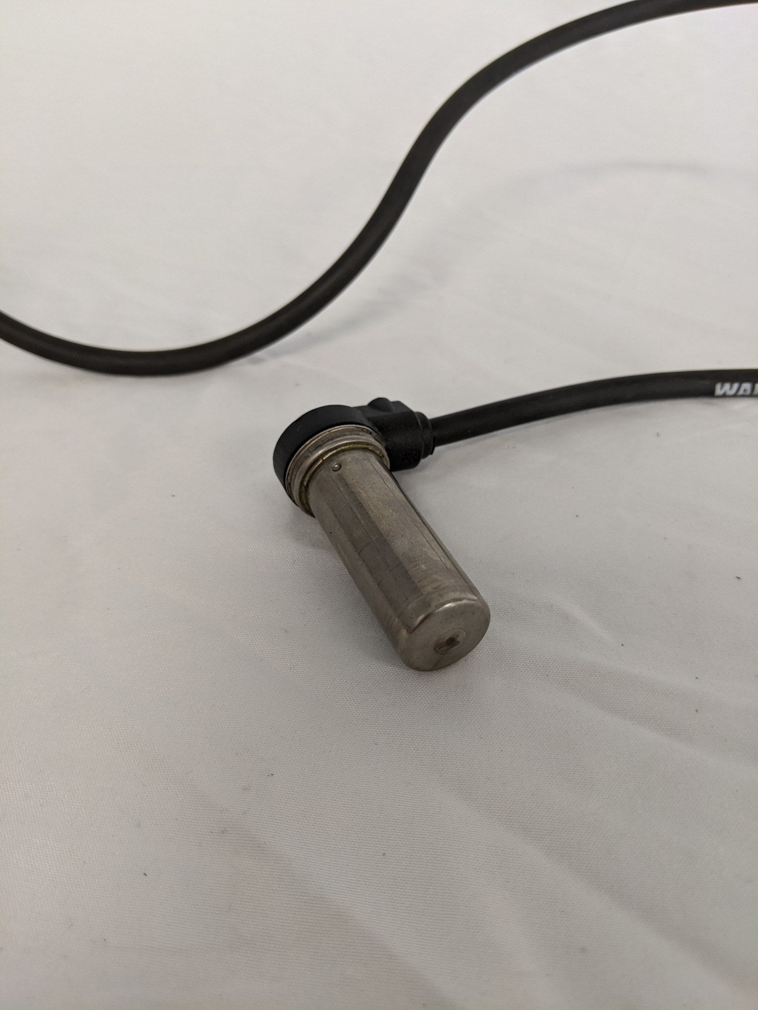 Used Wabco 90° ABS Antilock Brake System Sensor - P/N TDA S4410321850 (9657837584700)