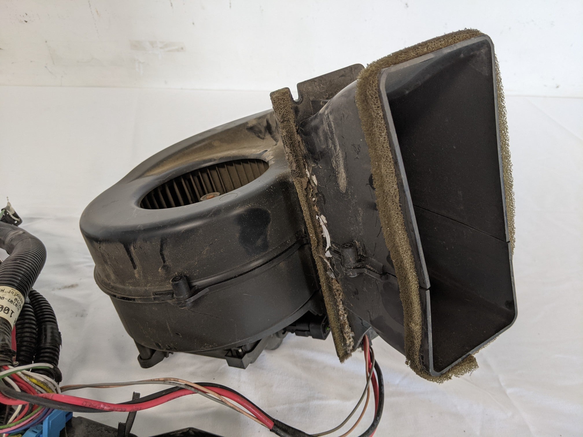 Used Freightliner Cascadia P3 Module, Harness & Blower Motor Assy - 1000284314 (9690910785852)