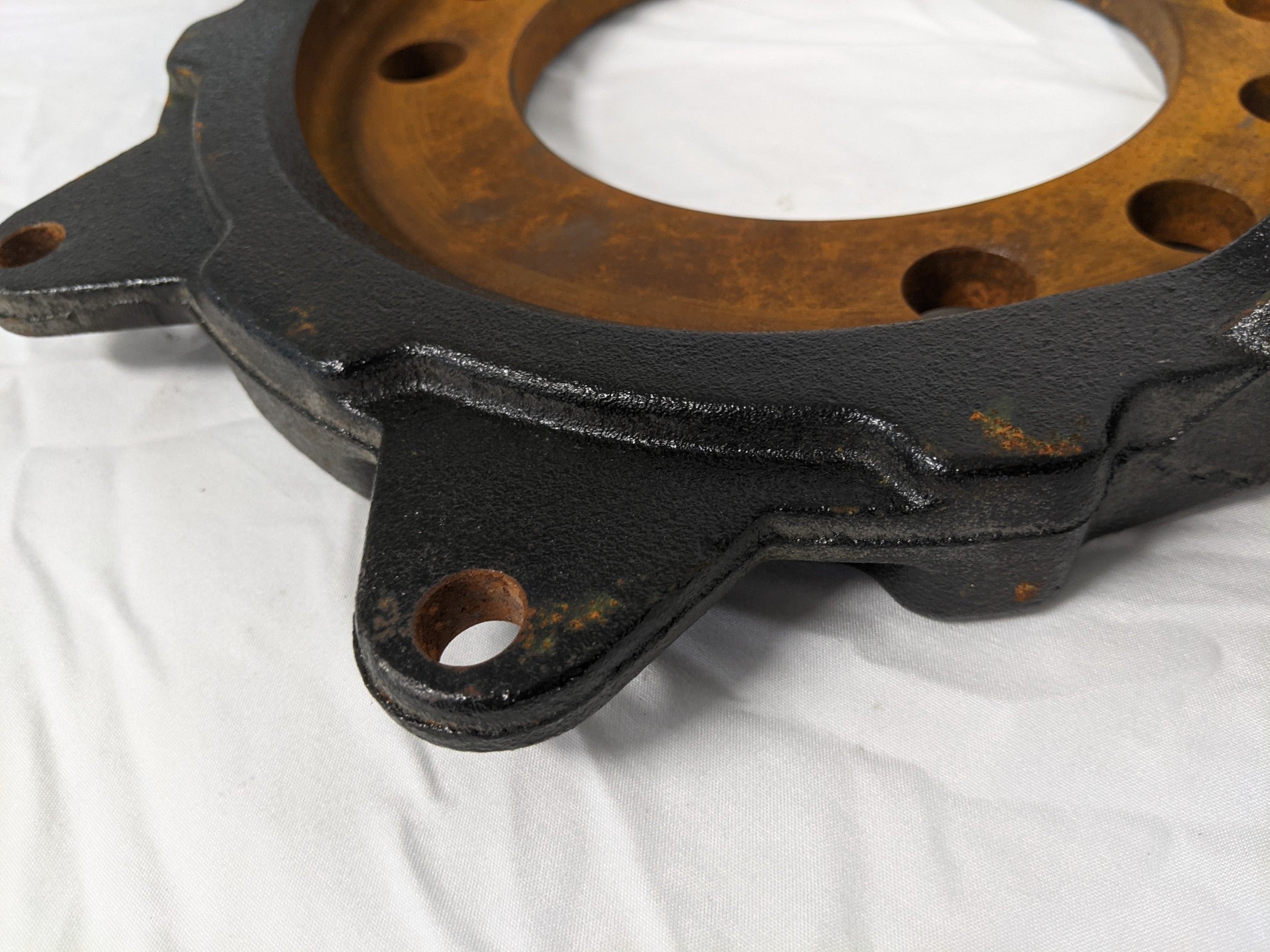 Used Bendix RH Cast Iron Hydraulic Disc Brake Anchor Plate - P/N BWK062066 (9701550358844)