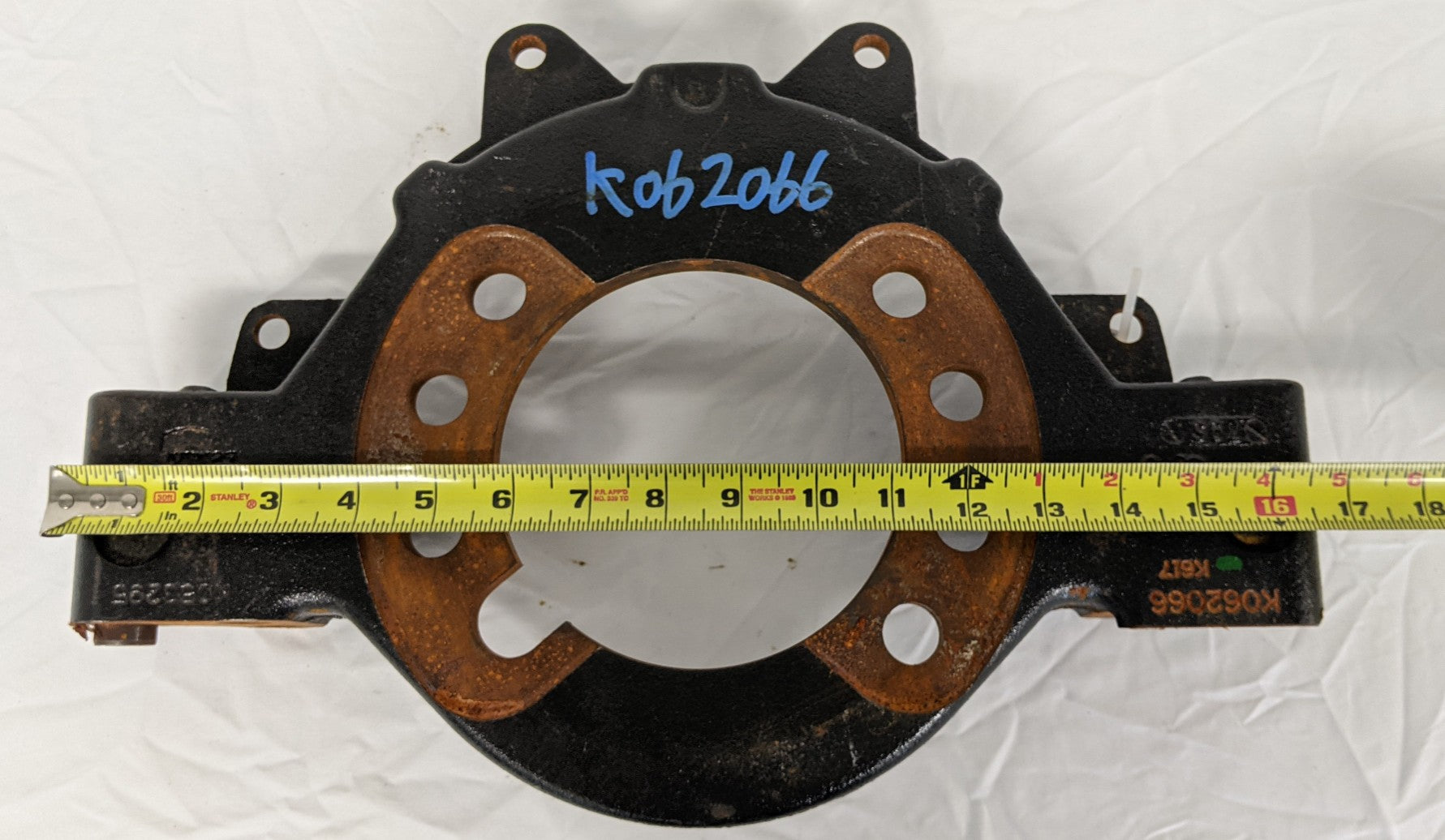 Used Bendix RH Cast Iron Hydraulic Disc Brake Anchor Plate - P/N BWK062066 (9701550358844)