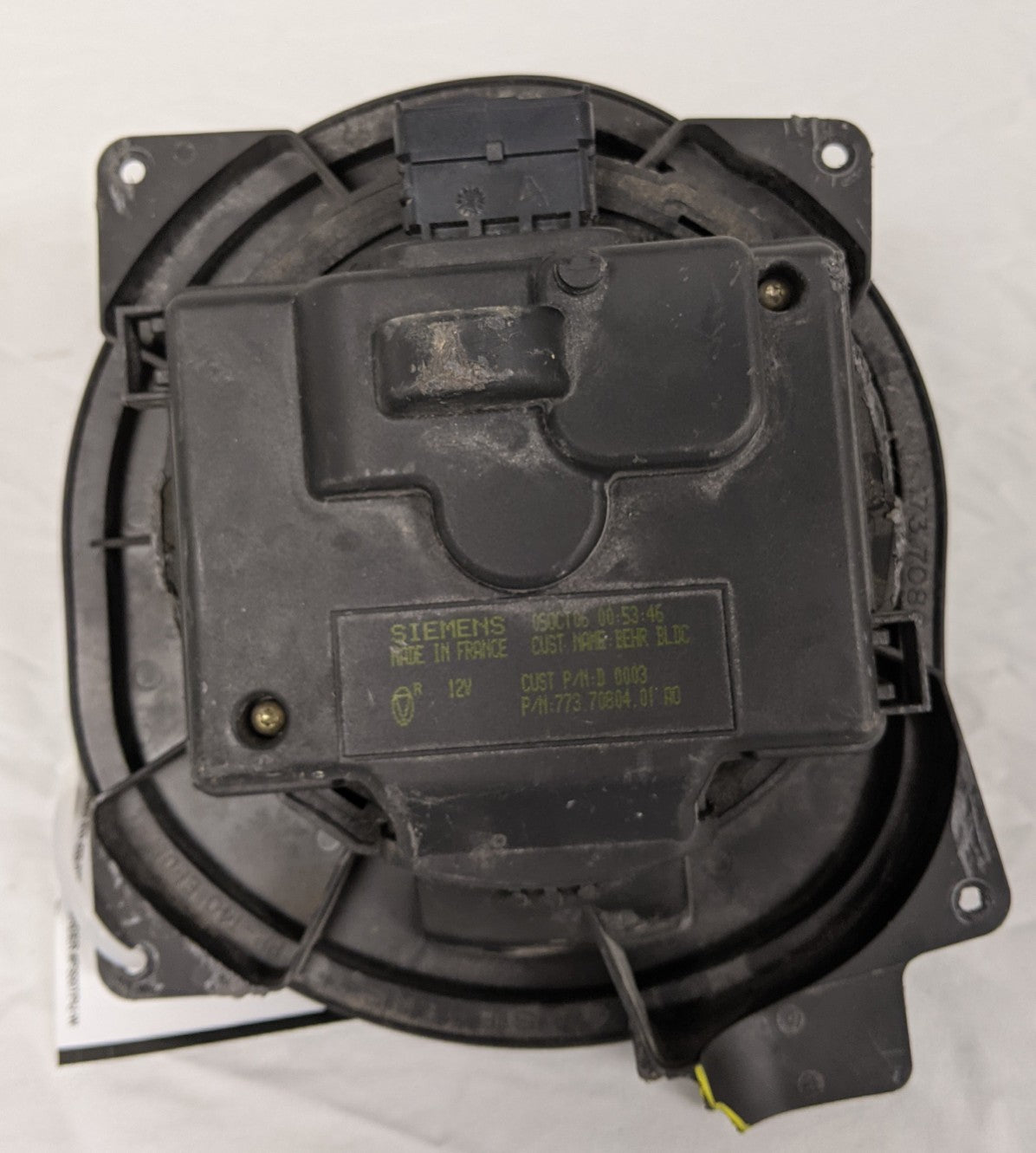 *Corner Chipped* Freightliner Columbia HVAC Blower Motor Only - P/N 7737080401 (9707622007100)