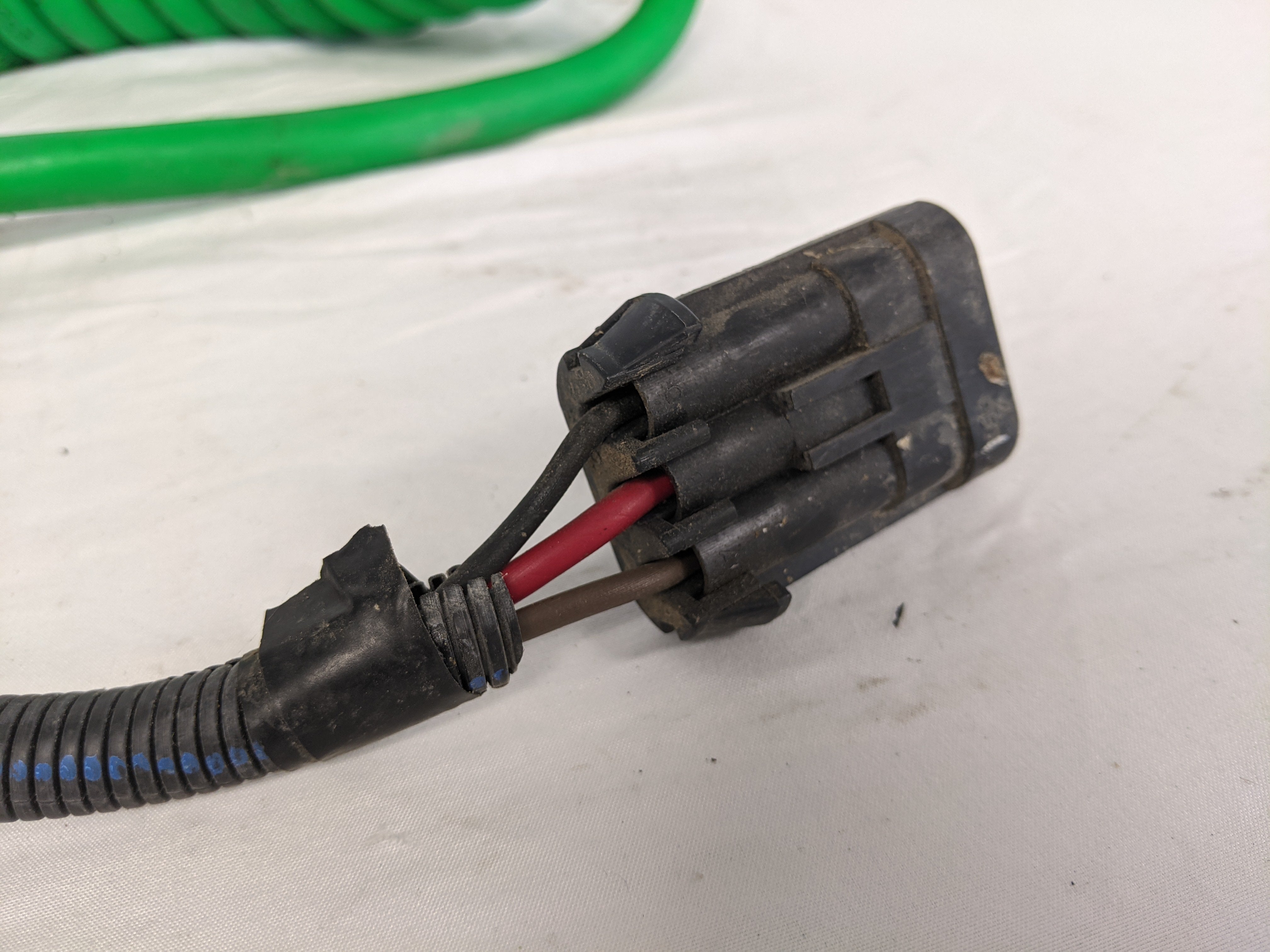 Used Phillips 15 Ft Fixed Coil Tractor to Trailer Cable - P/N A06-57911-001 (9712478880060)