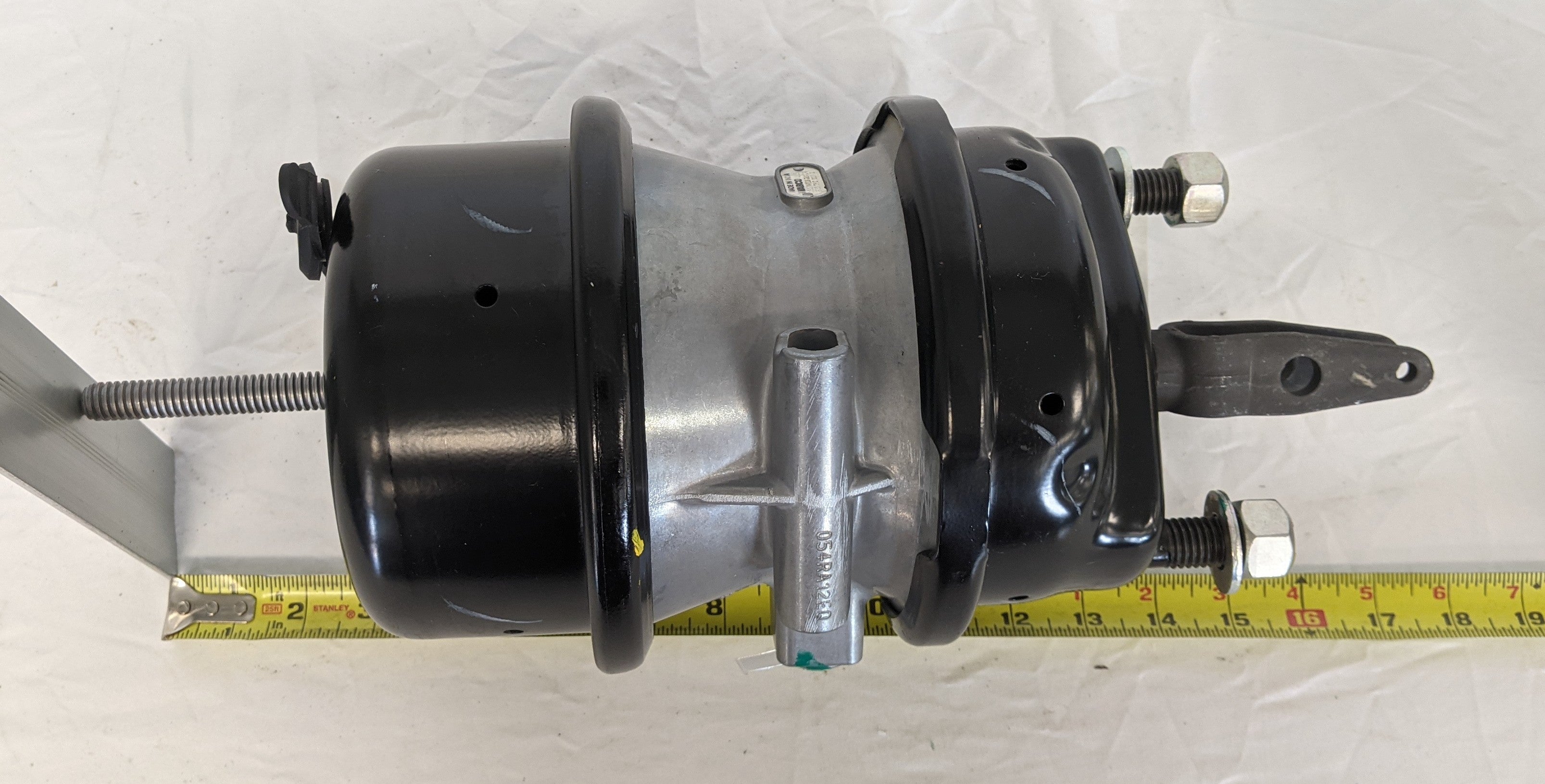 Wabco Brake Chamber Type 20/24 - 2.5" Stroke - PN  WAB925-382-007-0 (6794540220502)