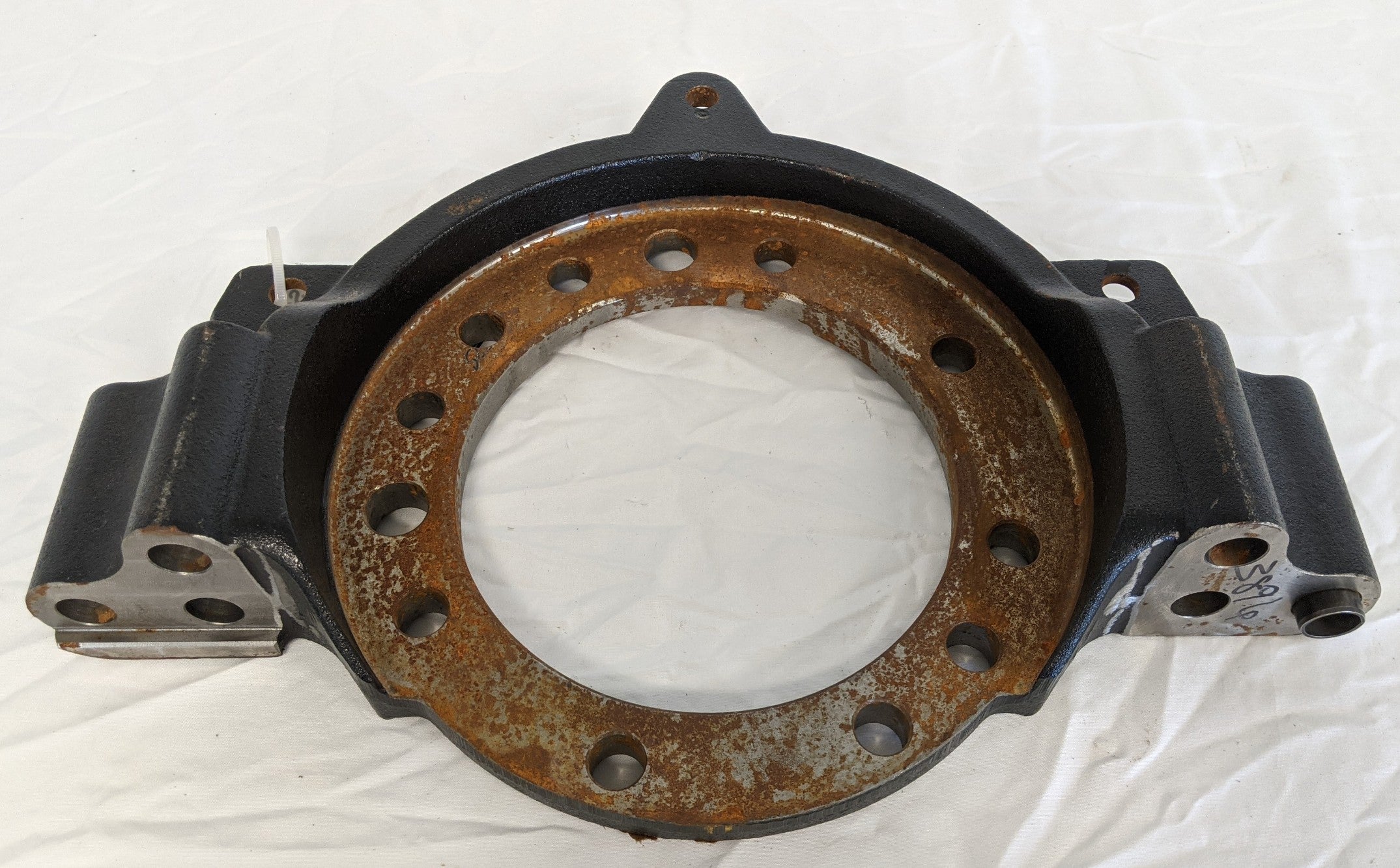 Used Bendix RH Cast Iron Hydraulic Disc Brake Anchor Plate - P/N BWK071150 (9712563552572)