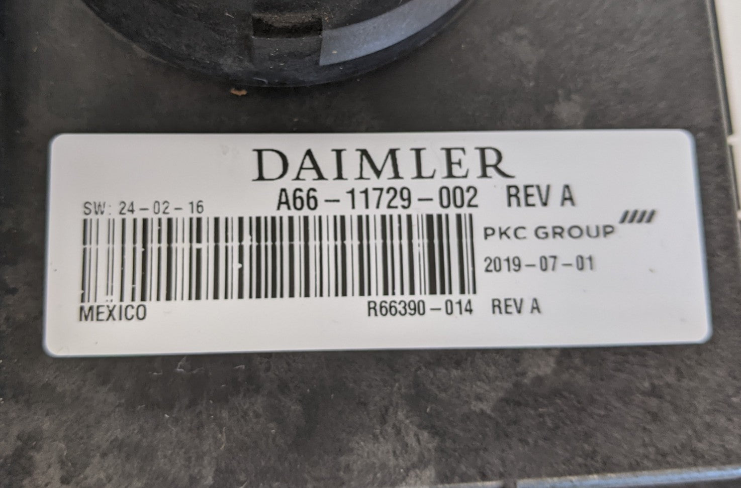 Daimler Main Power Module - P/N  A66-11729-002 (4910579122262)