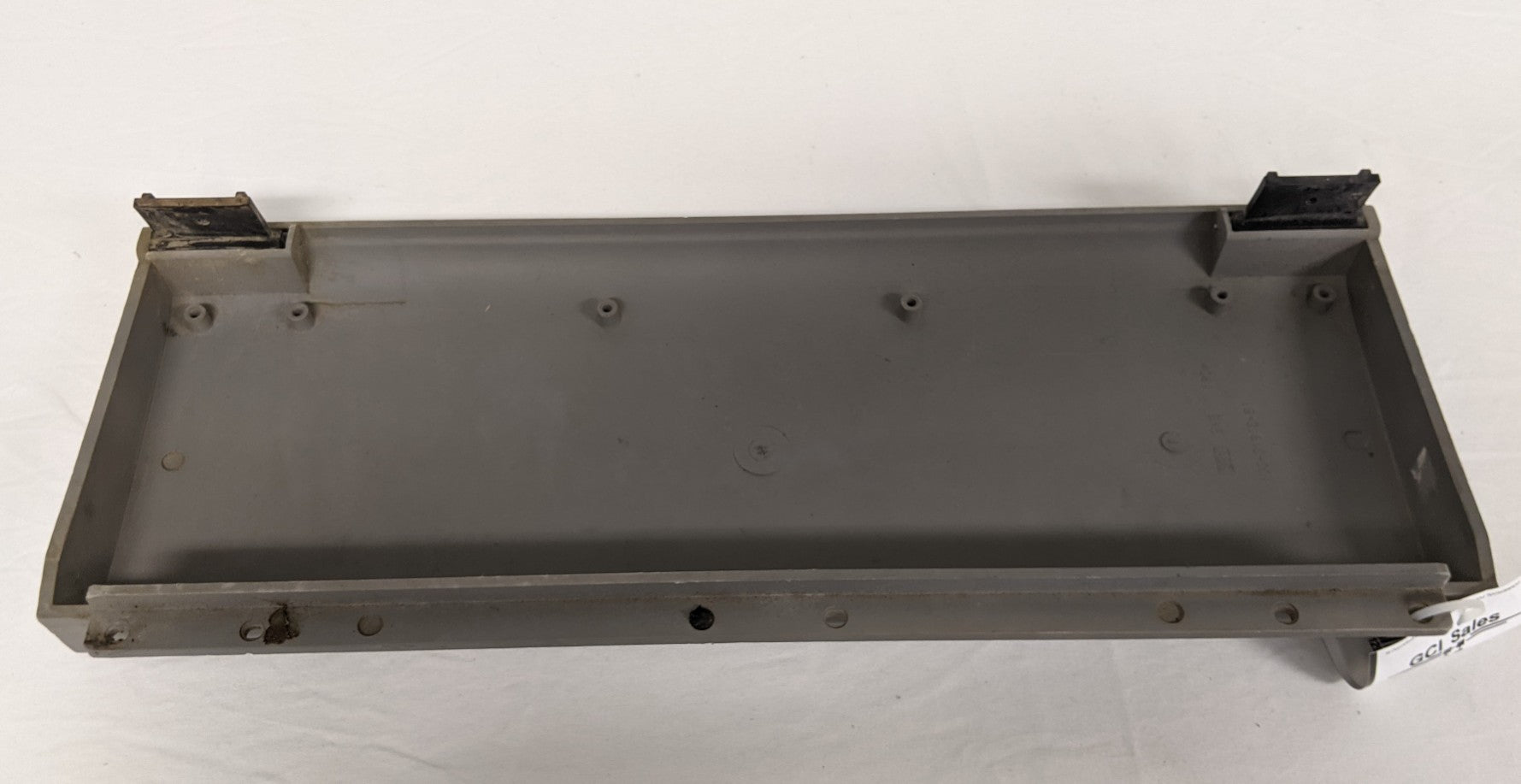 Used Freightliner Columbia Century 22" Gray Upper Cabinet Door -P/N 18-31610-001 (9727907332412)