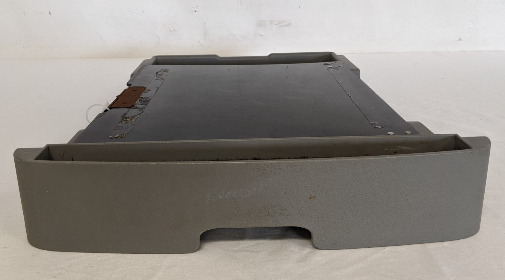 Used Freightliner Columbia 70" Storage Cabinet LH Drawer - P/N A18-48913-000 (9727945474364)