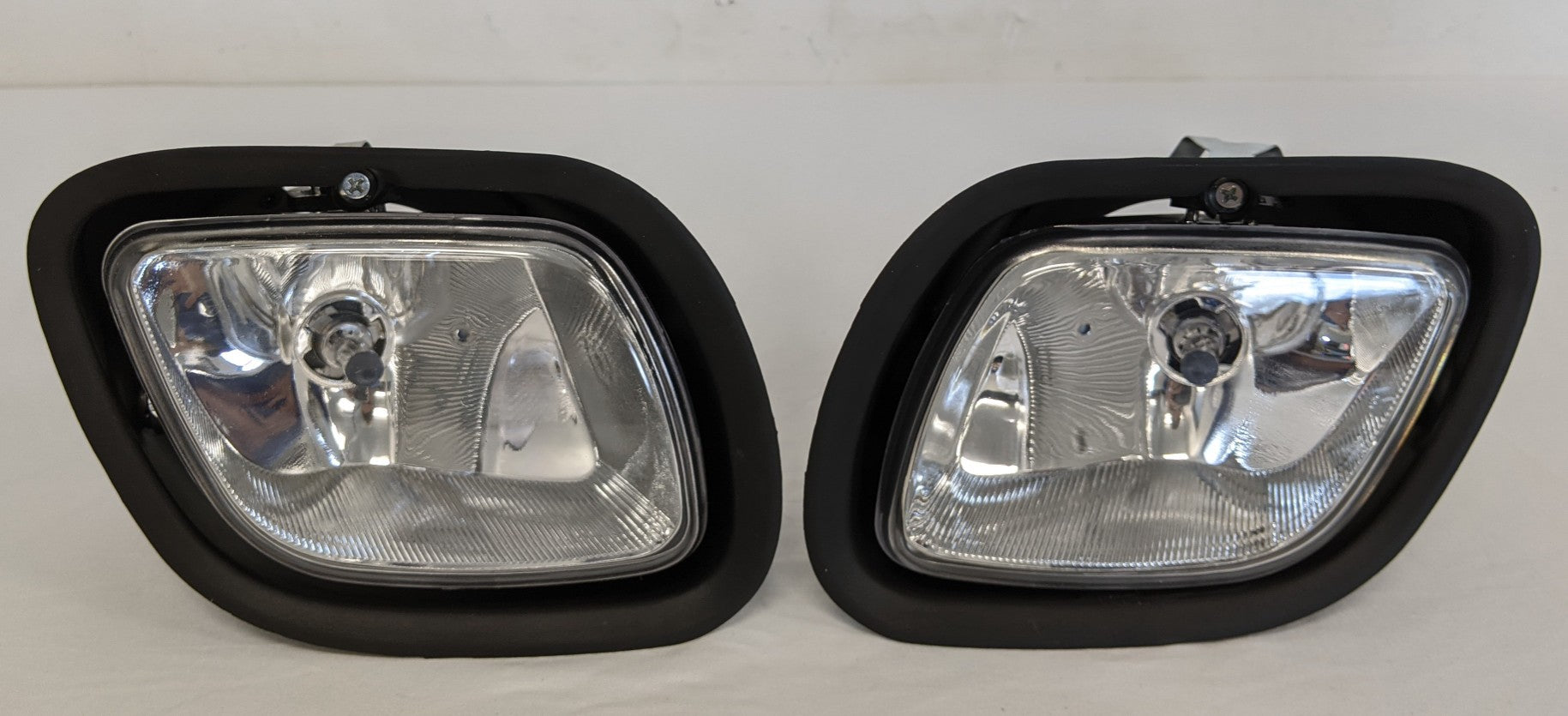 *LH/RH Set* Freightliner Cascadia P3 Fog Light for A06-51908-006, A06-51908-007 (9728134185276)