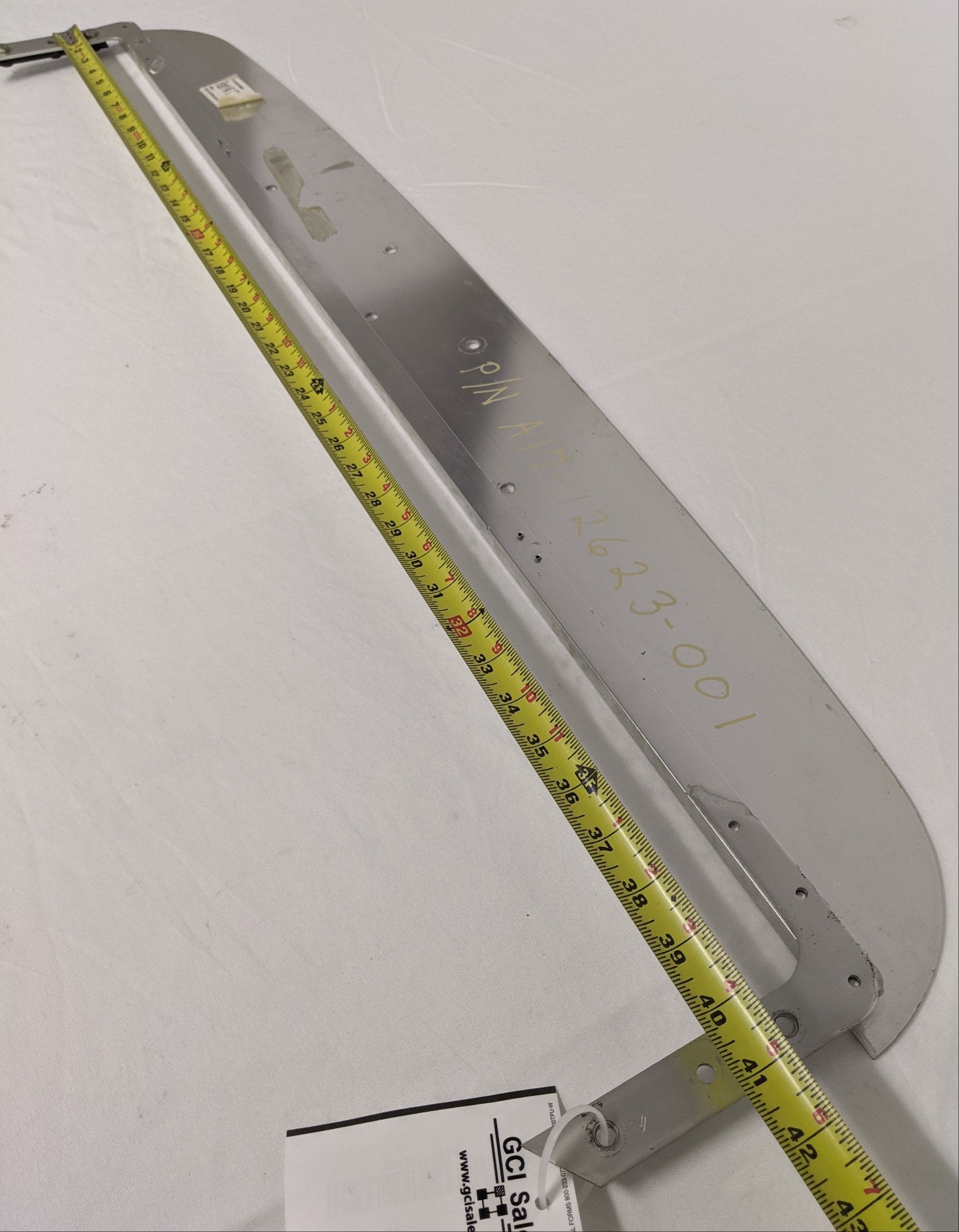 Used Freightliner FLD Grille Top Trim Molding - 17-12618-001