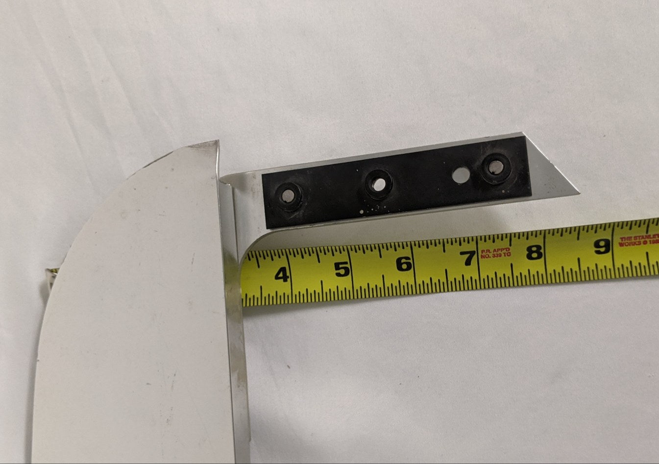 Used Freightliner FLD Grille Top Trim Molding - 17-12618-001