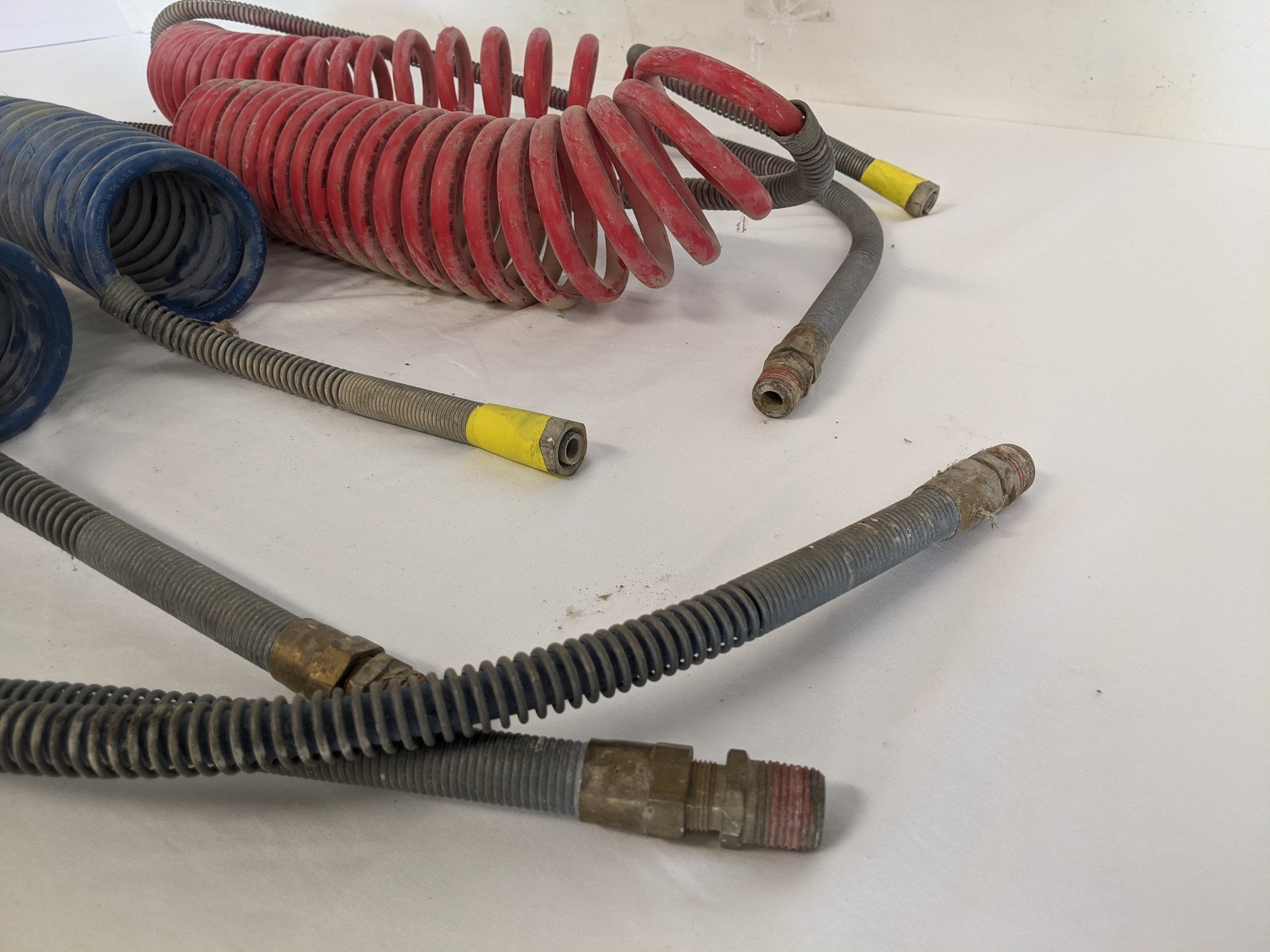 *Lot of 2 Sets* Parker 15 Ft Red & Blue Coiled Trailer Hoses - P/N A12-15880-001 (9746291917116)