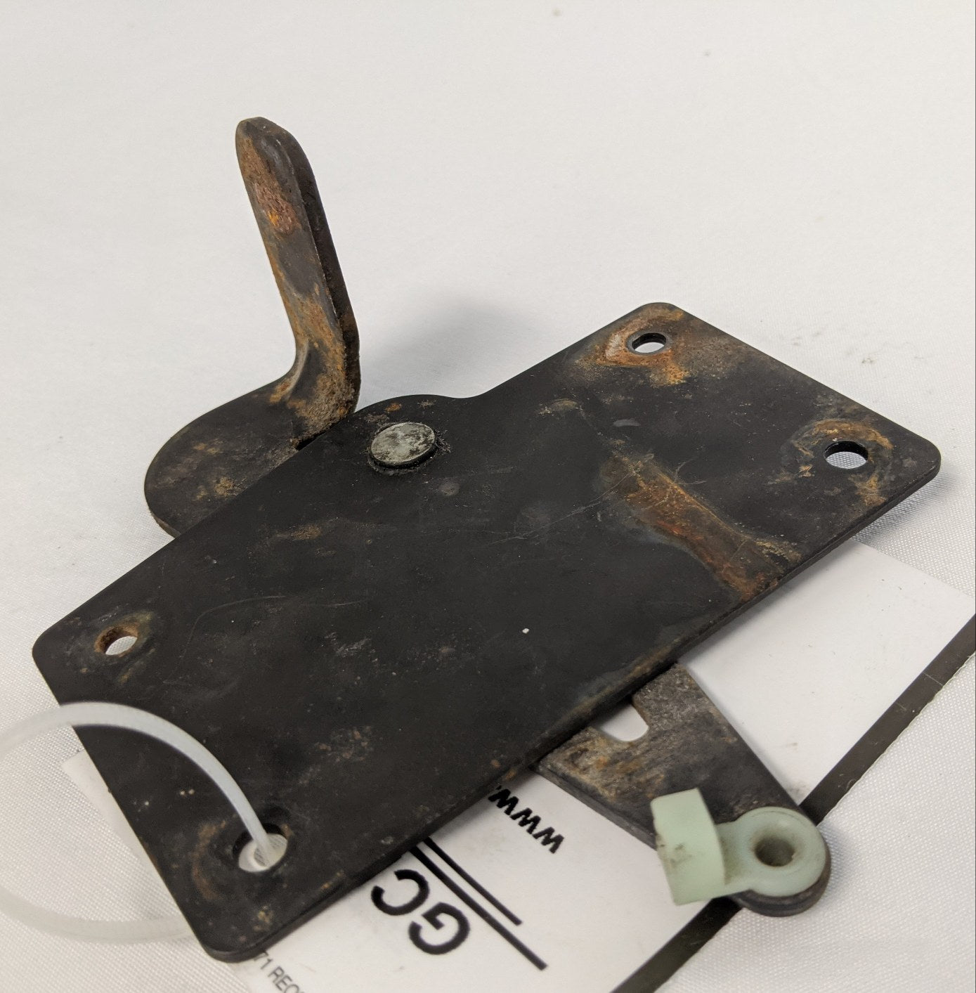 Used Freightliner LH Door Latch Bell Crank Assy - A18-42229-000