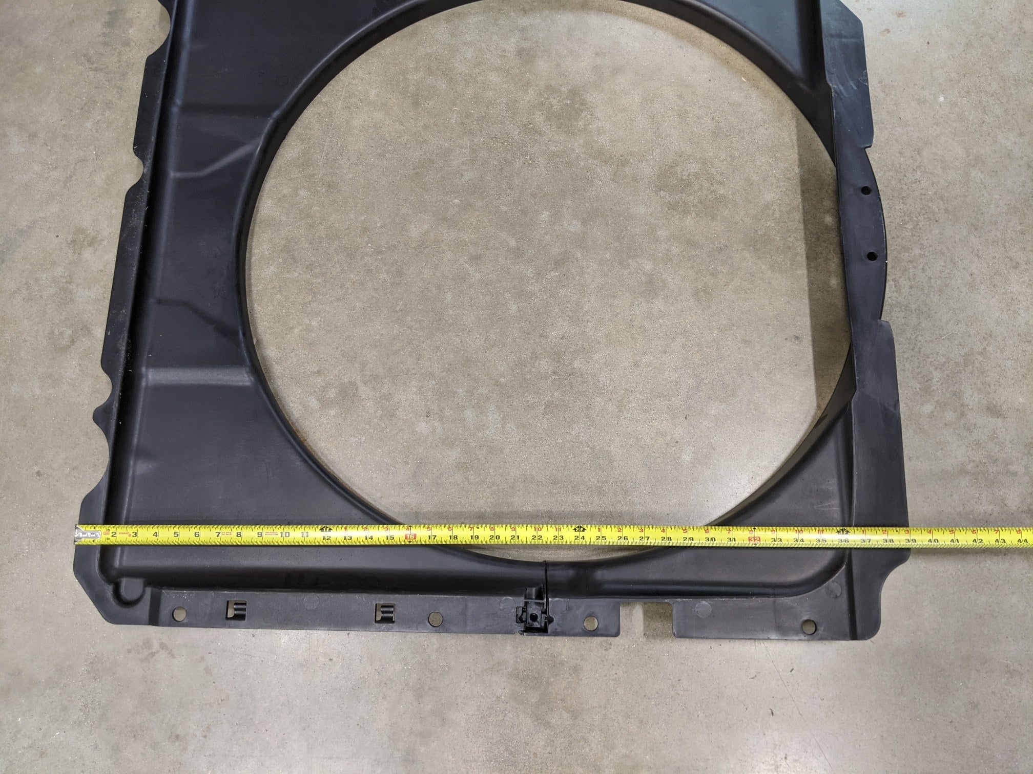 Freightliner Cascadia P3 M1400 Front Radiator Fan Shroud Assy- P/N A05