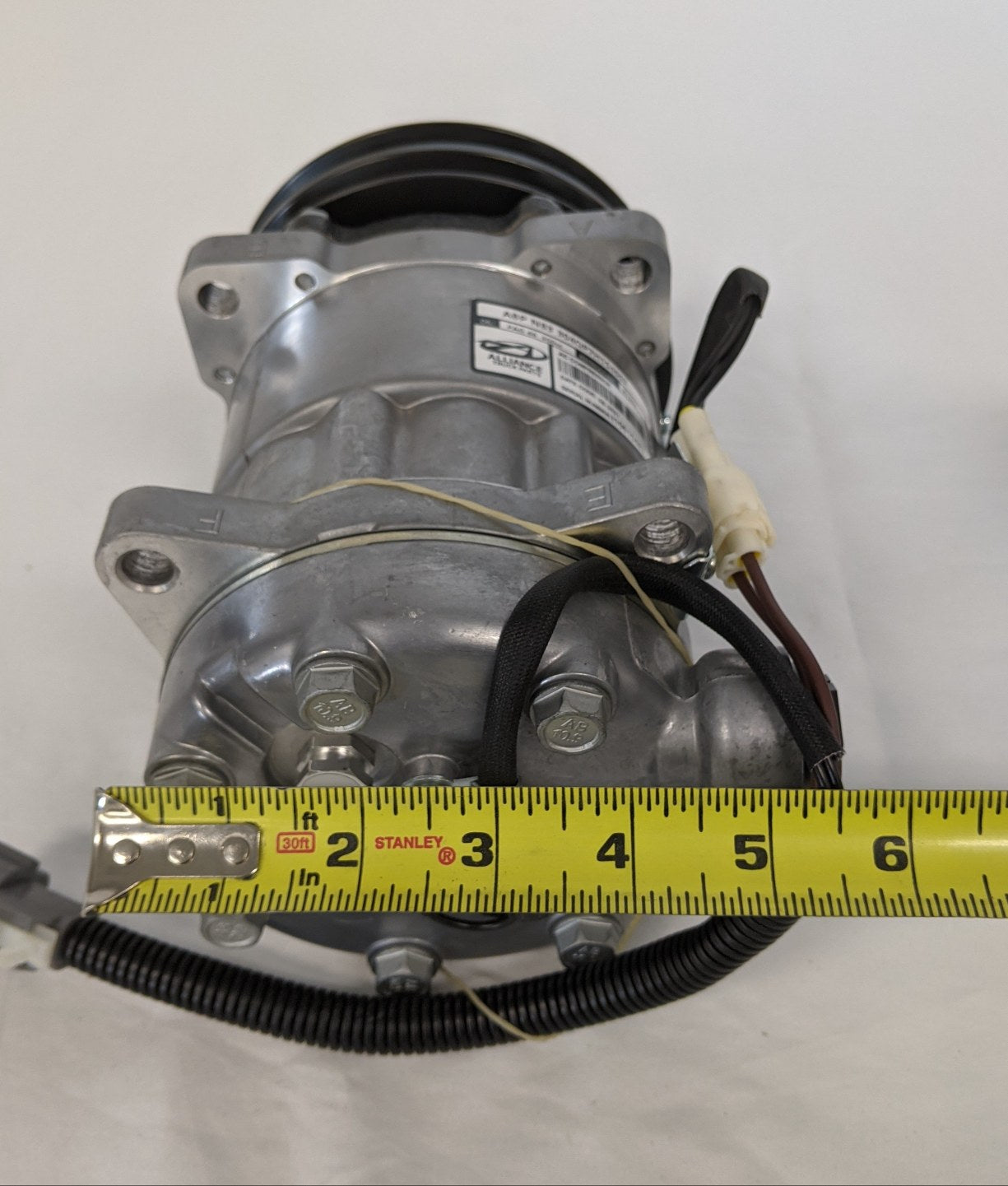 New Alliance V-Pad 12V 2A 132 MM 7H E A/C Compressor - P/N ABPN83304QP7H154603 (9770647257404)