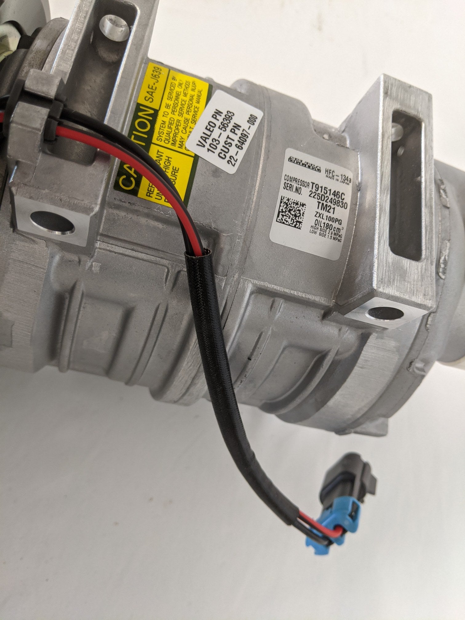 New Valeo Heavy Duty TM R134A 2 Groove A/C Compressor - 22-64097-000