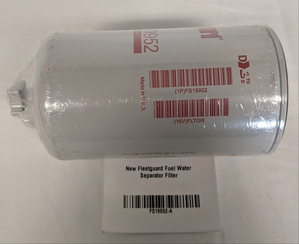 New Fleetguard Fuel Water Separator Filter - P/N FG FS19952 (9762142060860)