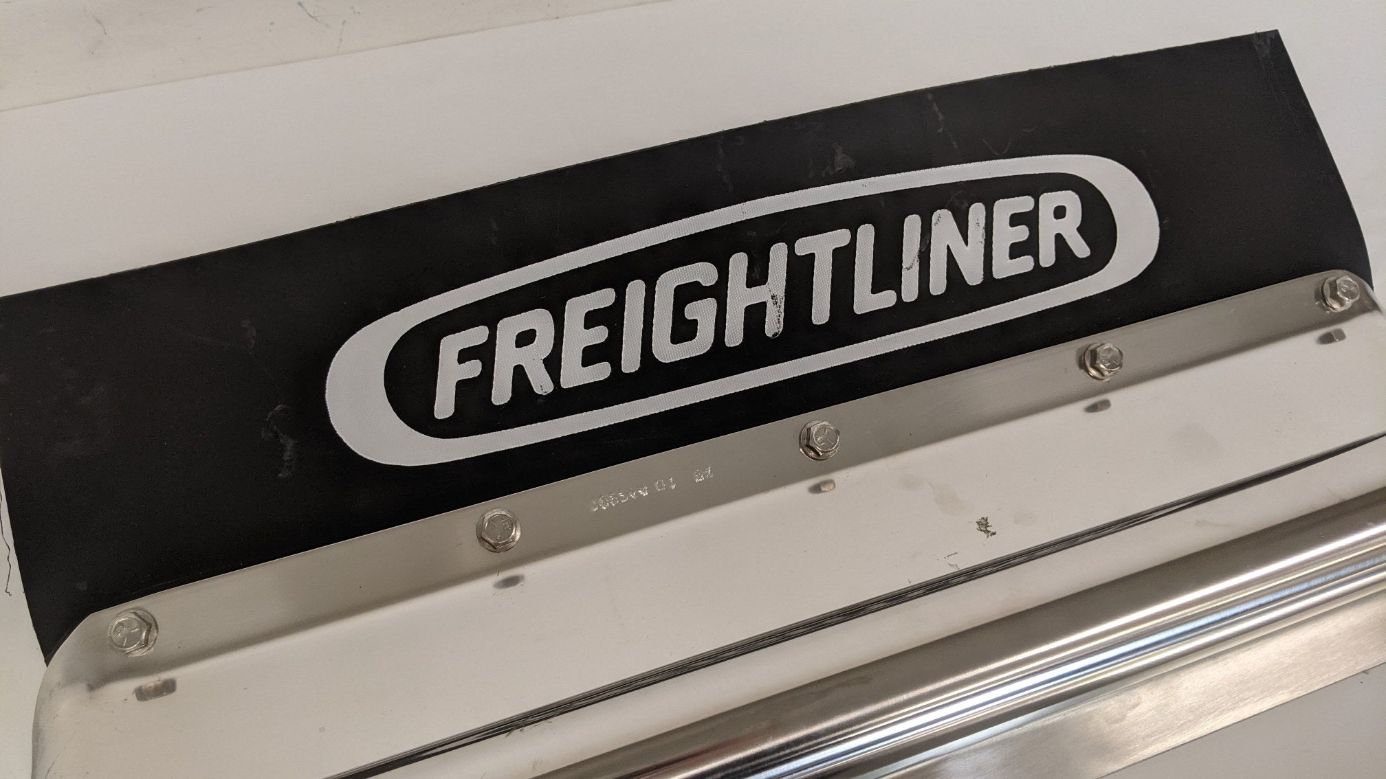 Freightliner RH Standard Mount SS Quarter Fender w/ Logo - P/N 22-73944-019 (9768265449788)