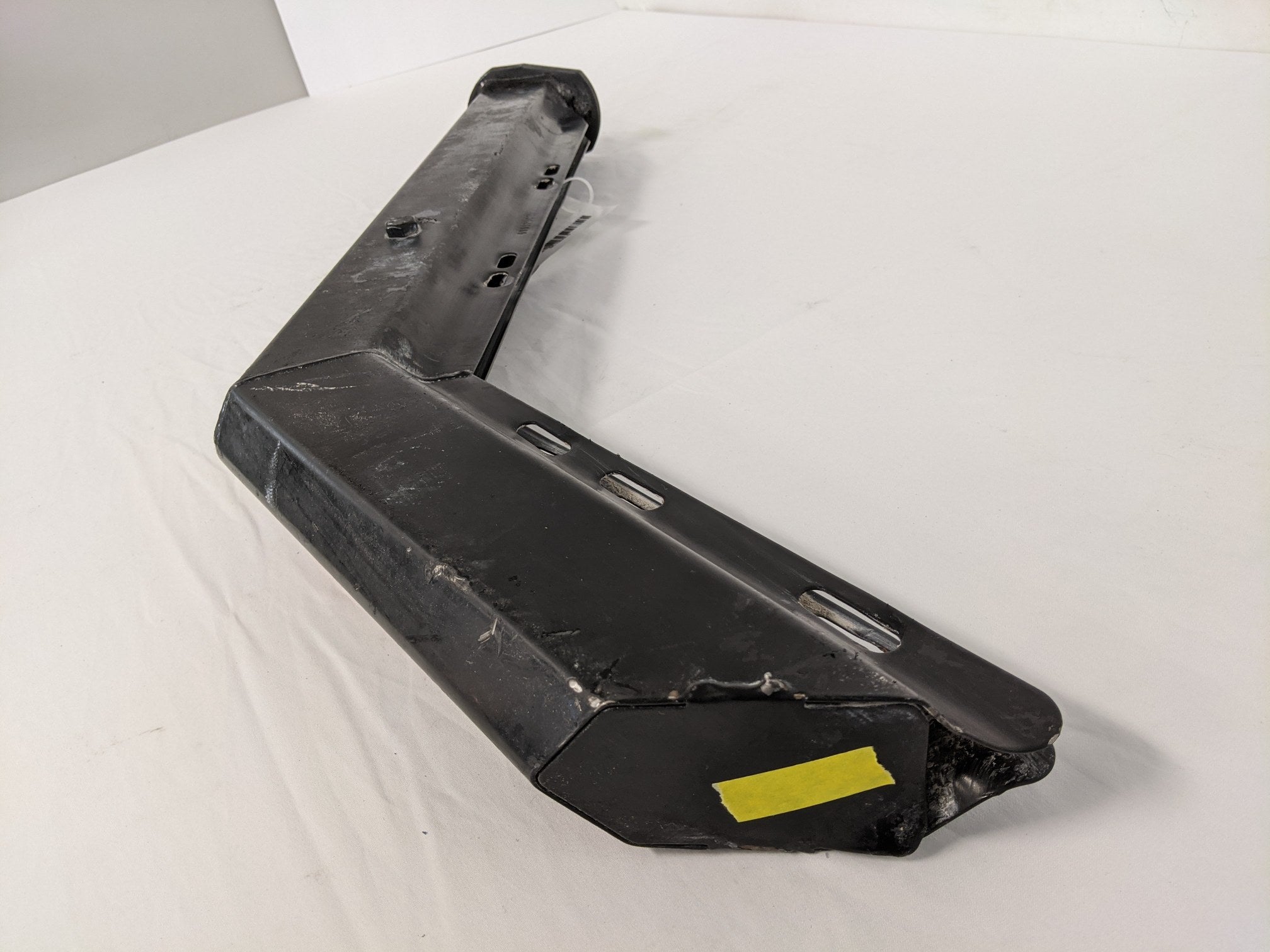 *Lot of 2* Damaged Betts RH  30 ¼"  Angled Mud Flap Bracket - P/N BTSA603025WTBR (9770488922428)