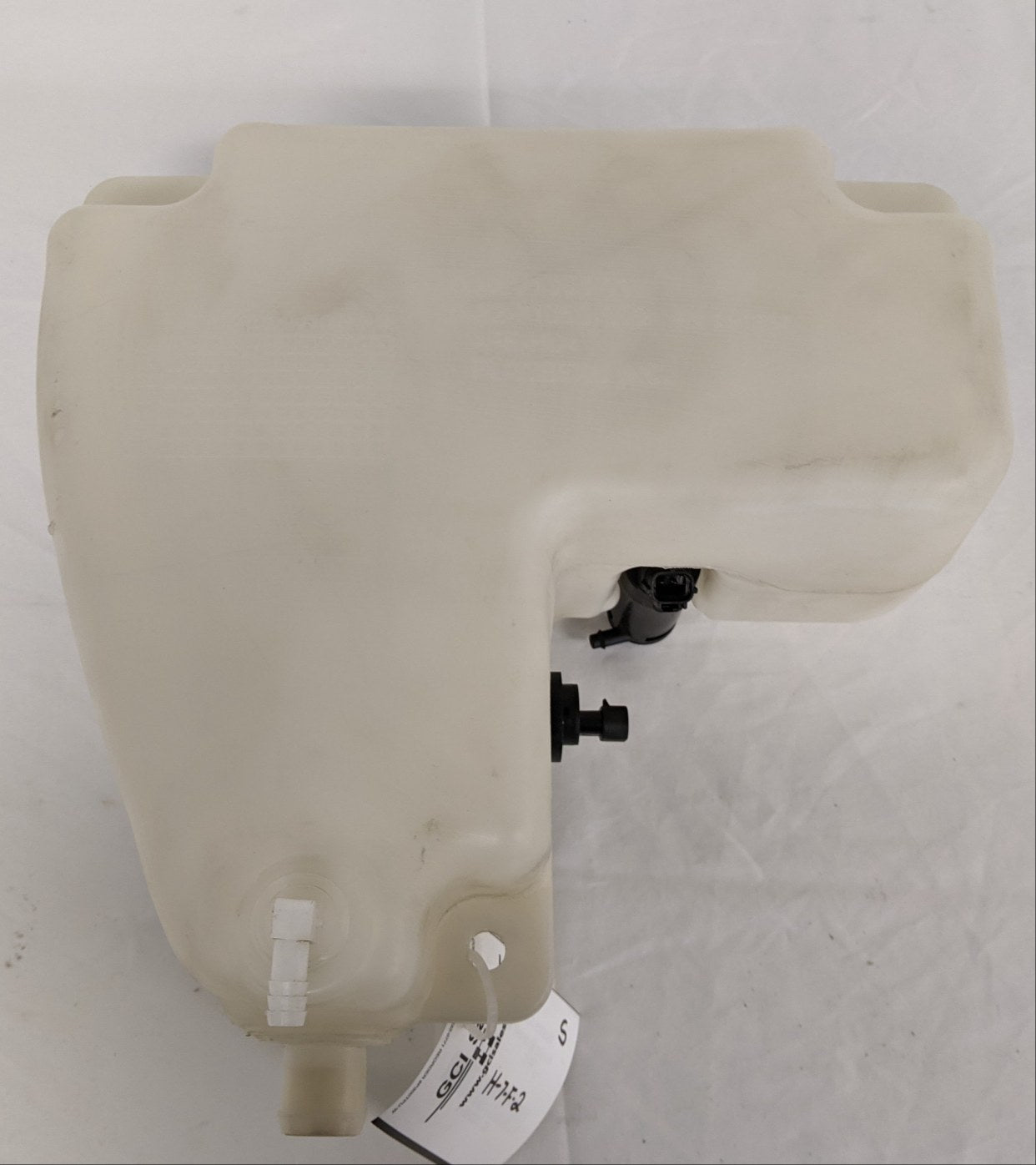 Western Star Windshield Washer Reservoir w/ Sensor - P/N A22-71353-001 (6575849930838)