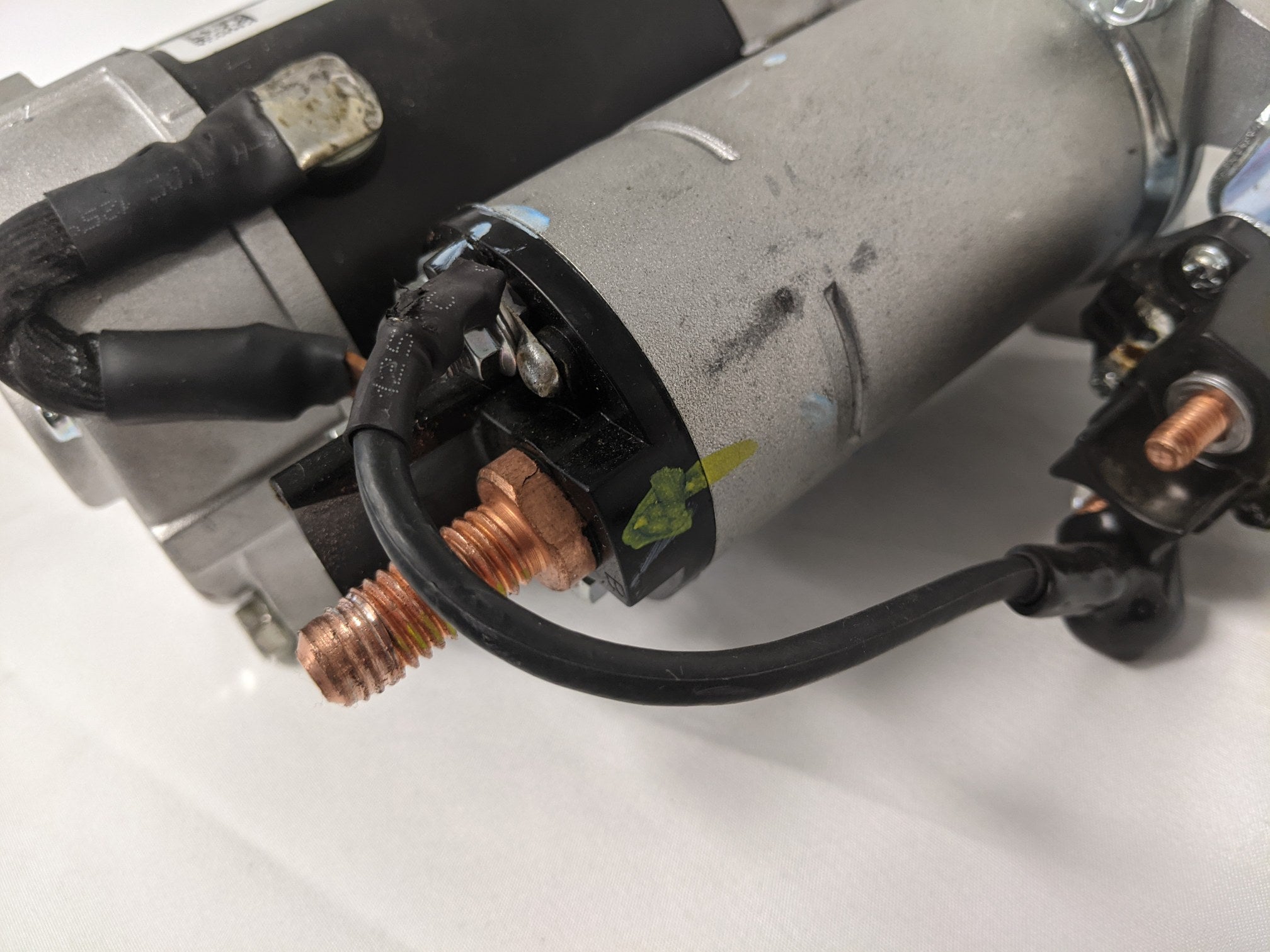 *Damaged Stud* Delco Remy 31MT Wet 12V CW Starter Motor - P/N DR 61016540 (9814095528252)