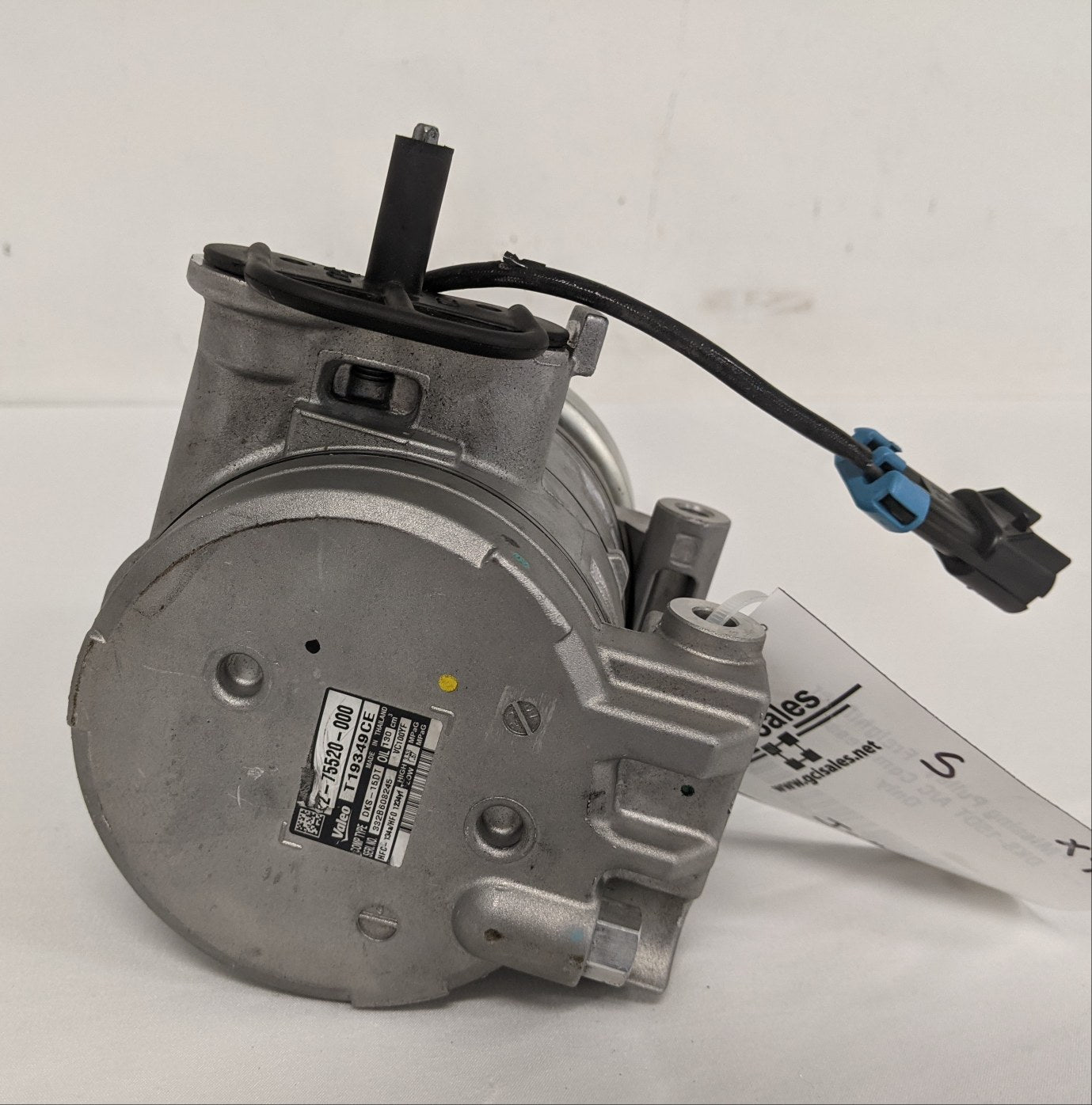 *Missing Pulley* Freightliner DKS-15DT A/C Compressor Only - P/N  22-75520-000 (9814076260668)