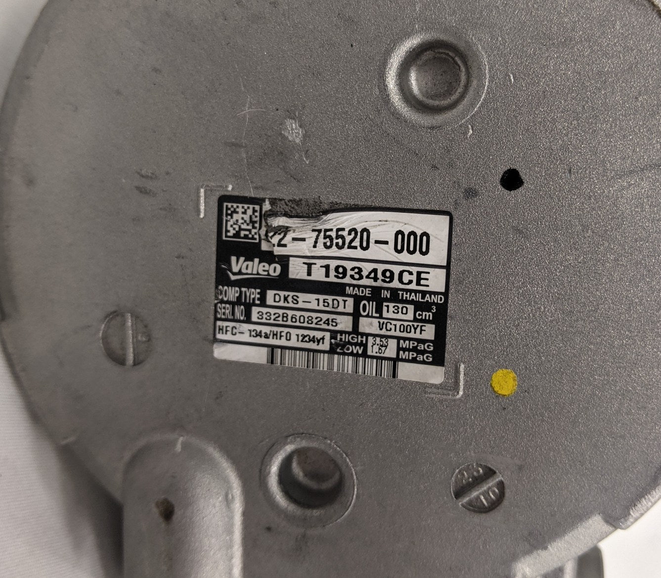 *Missing Pulley* Freightliner DKS-15DT A/C Compressor Only - P/N  22-75520-000 (9814076260668)