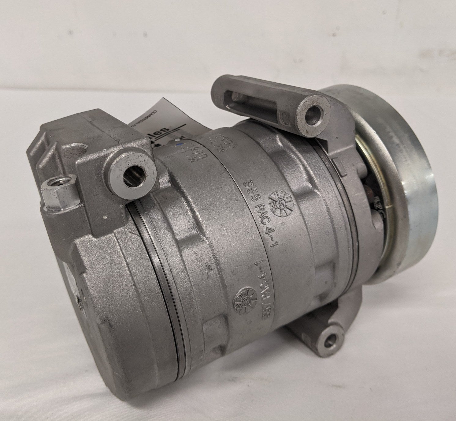 *Missing Pulley* Freightliner DKS-15DT A/C Compressor Only - P/N  22-75520-000 (9814076260668)