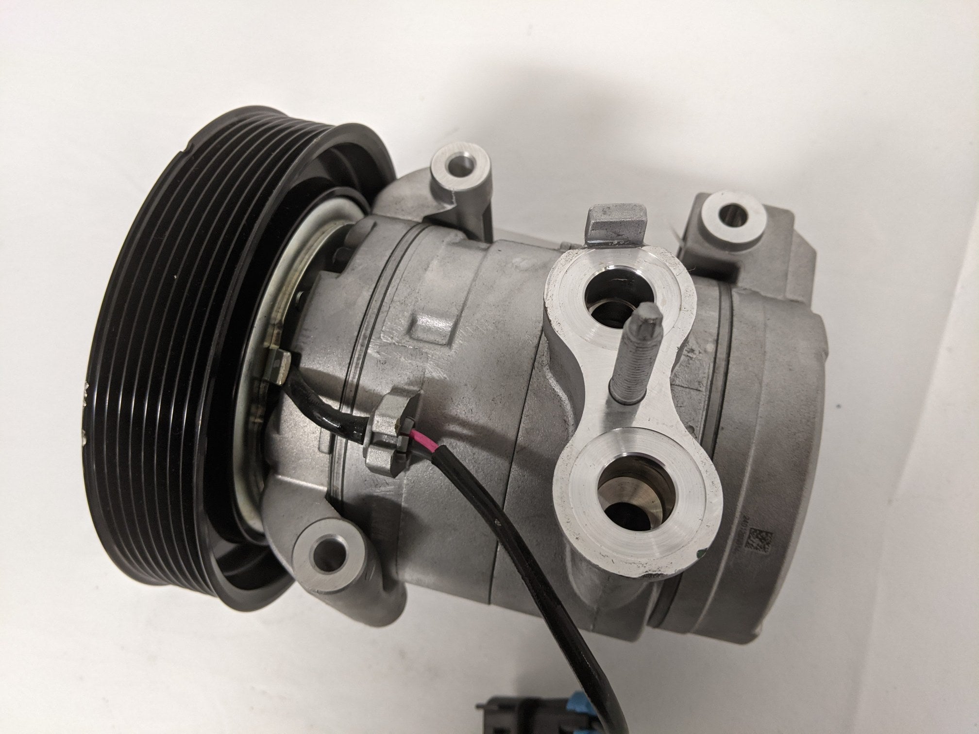 a5512様 Nicked Pulley* DKS-15DT 160 mm A/C Compressor - 22-75520-000