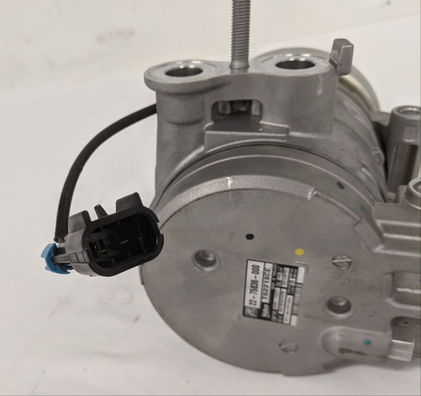 *Missing Pulley* Valeo DKS-15DT A/C Compressor Only - P/N 22-75836-000 (9819331068220)