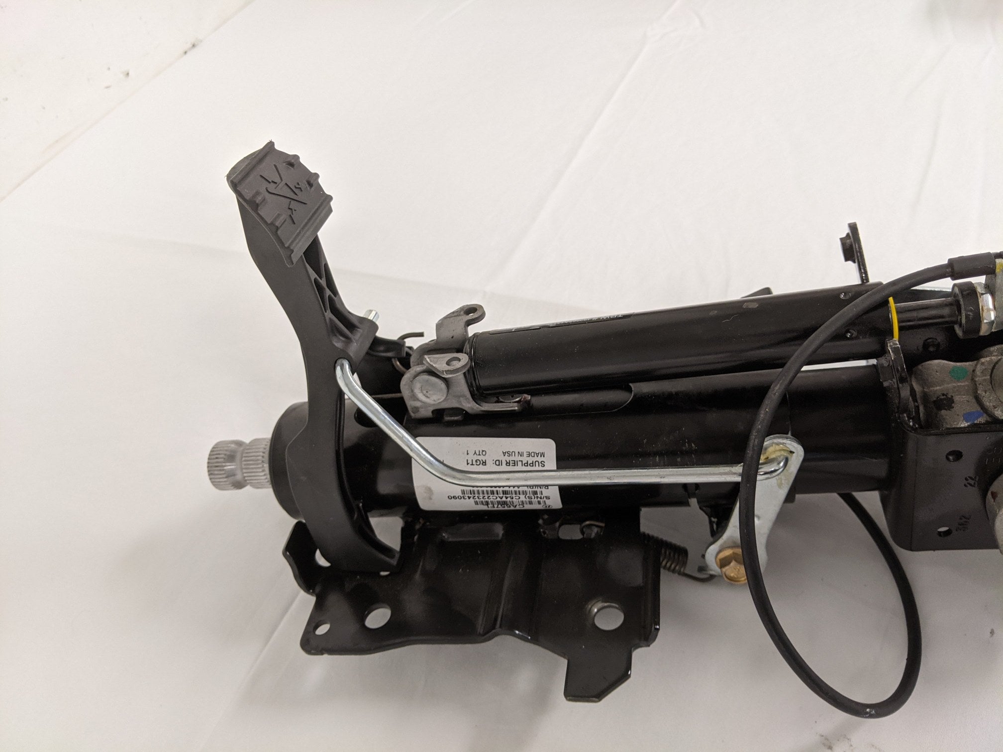 Freightliner M2 Adjustable Steering Column - P/N A14-19884-000 (6703188901974)