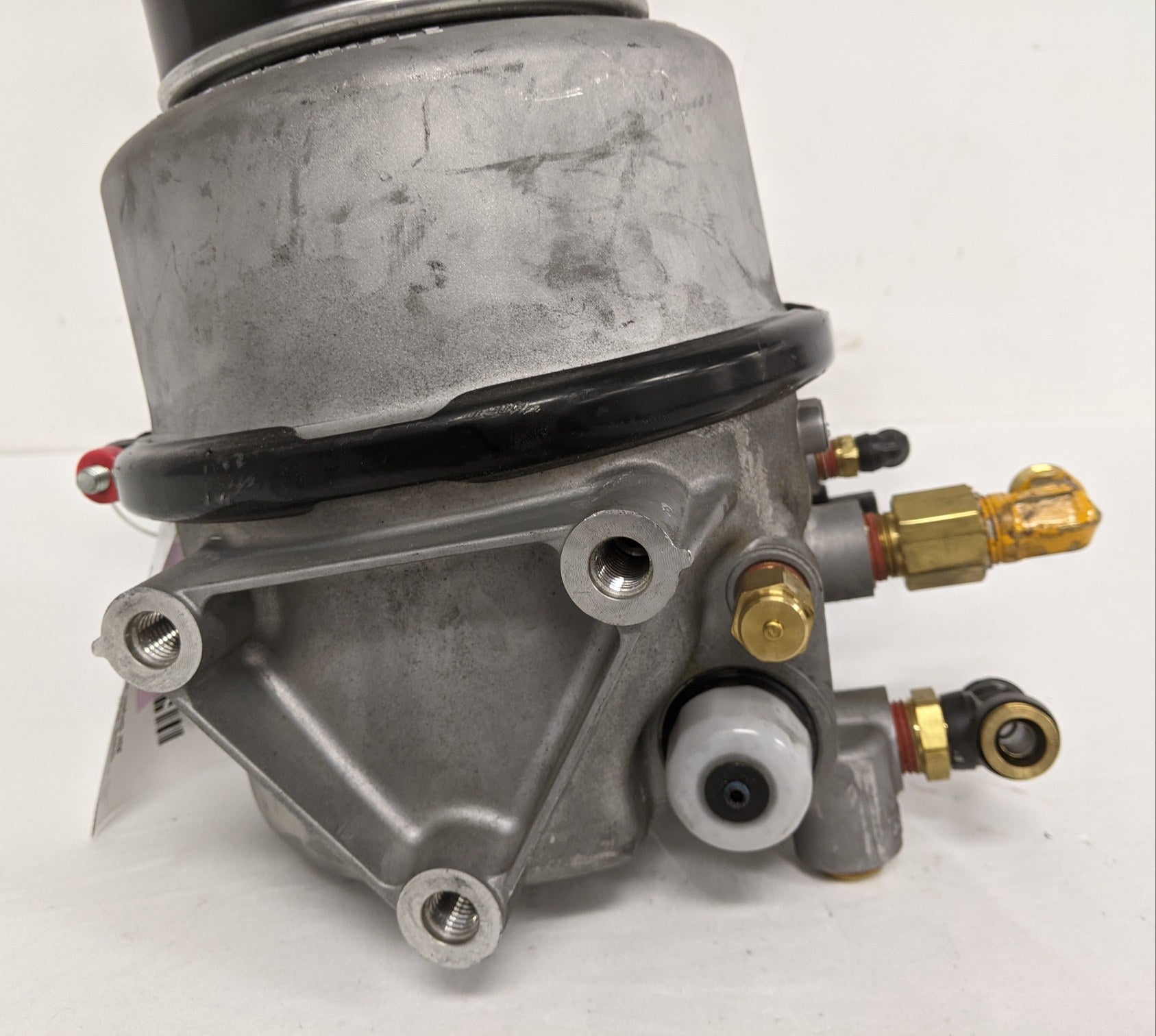 Used Wabco SS HP No OC Air Dryer w/ Drain & Check Valves - P