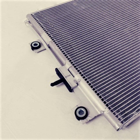 Damaged Daimler A/C Condenser Assembly - P/N: A22-73466-000 (6700466602070)