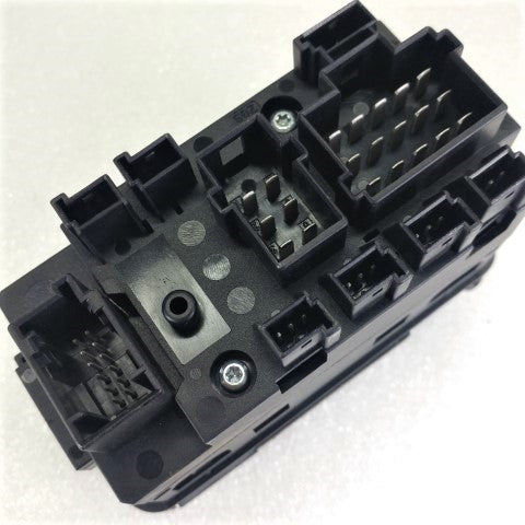 Freightliner Hazard Switch Control Module w/ Lower Lamp Switch P/N A06-60972-009 (3939792355414)