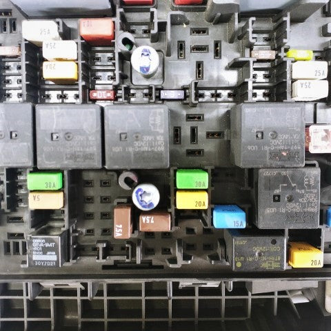 Freightliner Power Distribution Module Fuse Panel (VPDM) P/N  A06-90283-001 (4538986397782)