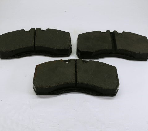 Meritor Air Disc Brake Pads (Set Of 3) P/N: KIT2252L2CD (4555714265174)